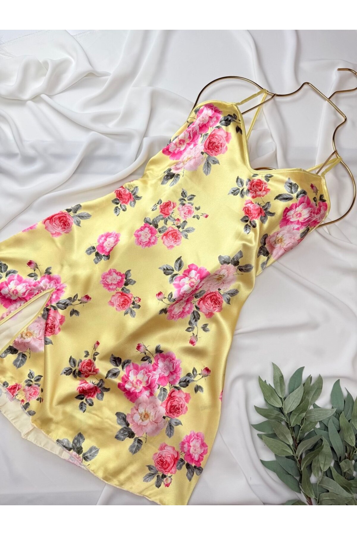 ROZENİN LINGERIE Saten Askılı Yırtmaçlı Mini Gecelik