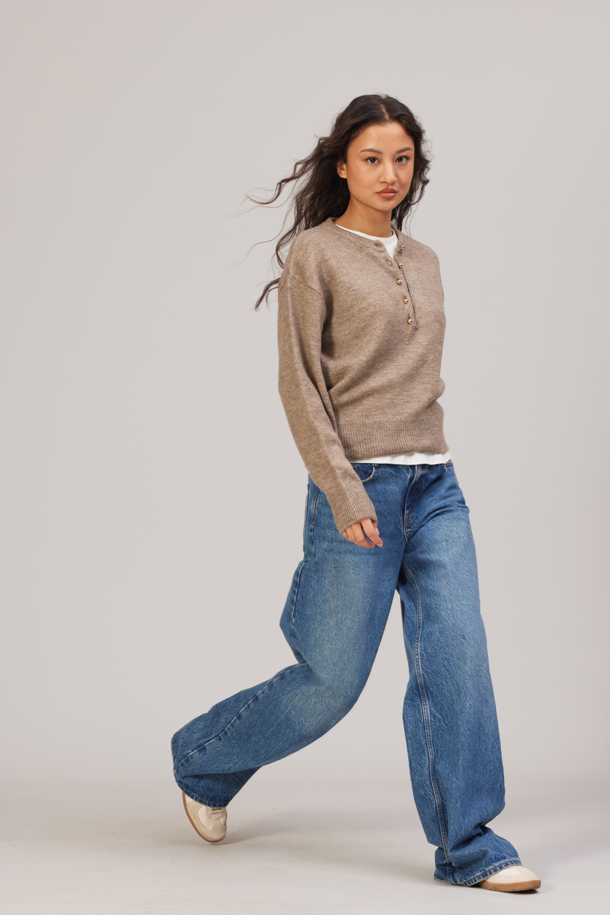 Nisan  DÜĞME DETAYLI TRİKO KAZAK - Görsel 2