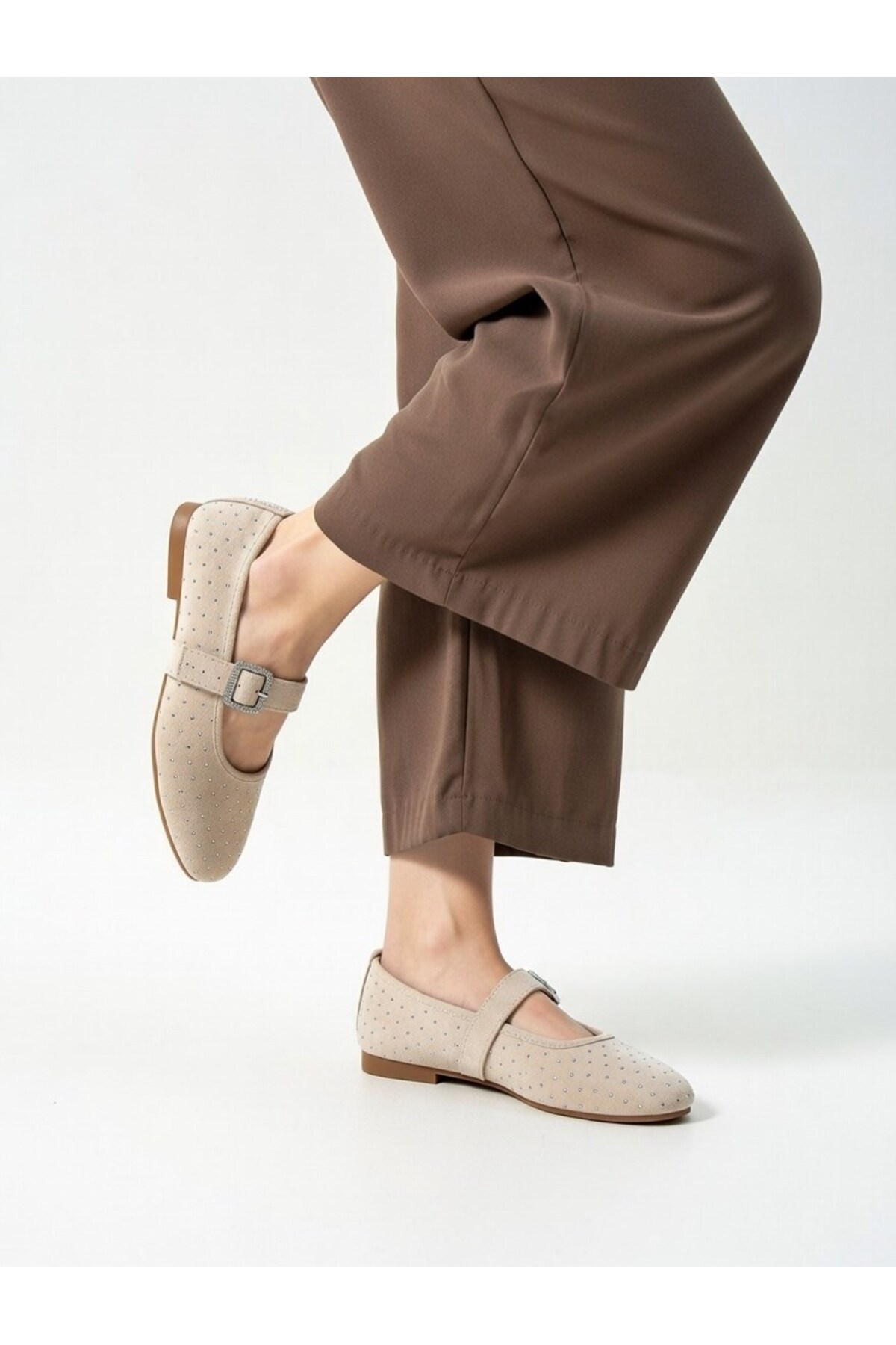 Nstil  Günlük Kadın Bej Babet Lastik Bantlı Tokalı Süet Taşlı, Sessiz, Hafif, Yumuşak Taban Ayakkabı 481 - Görsel 3