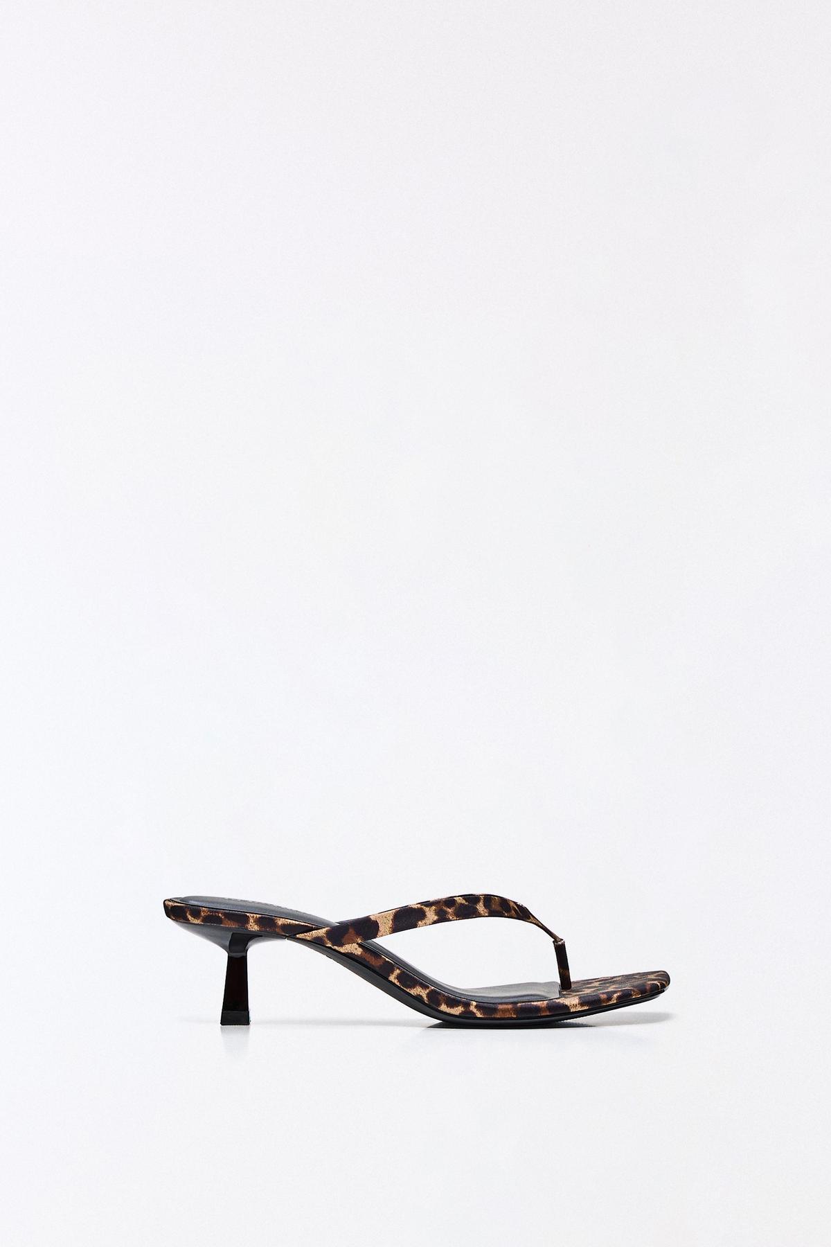 Bershka  Parmak arası topuklu sandalet - Görsel 2