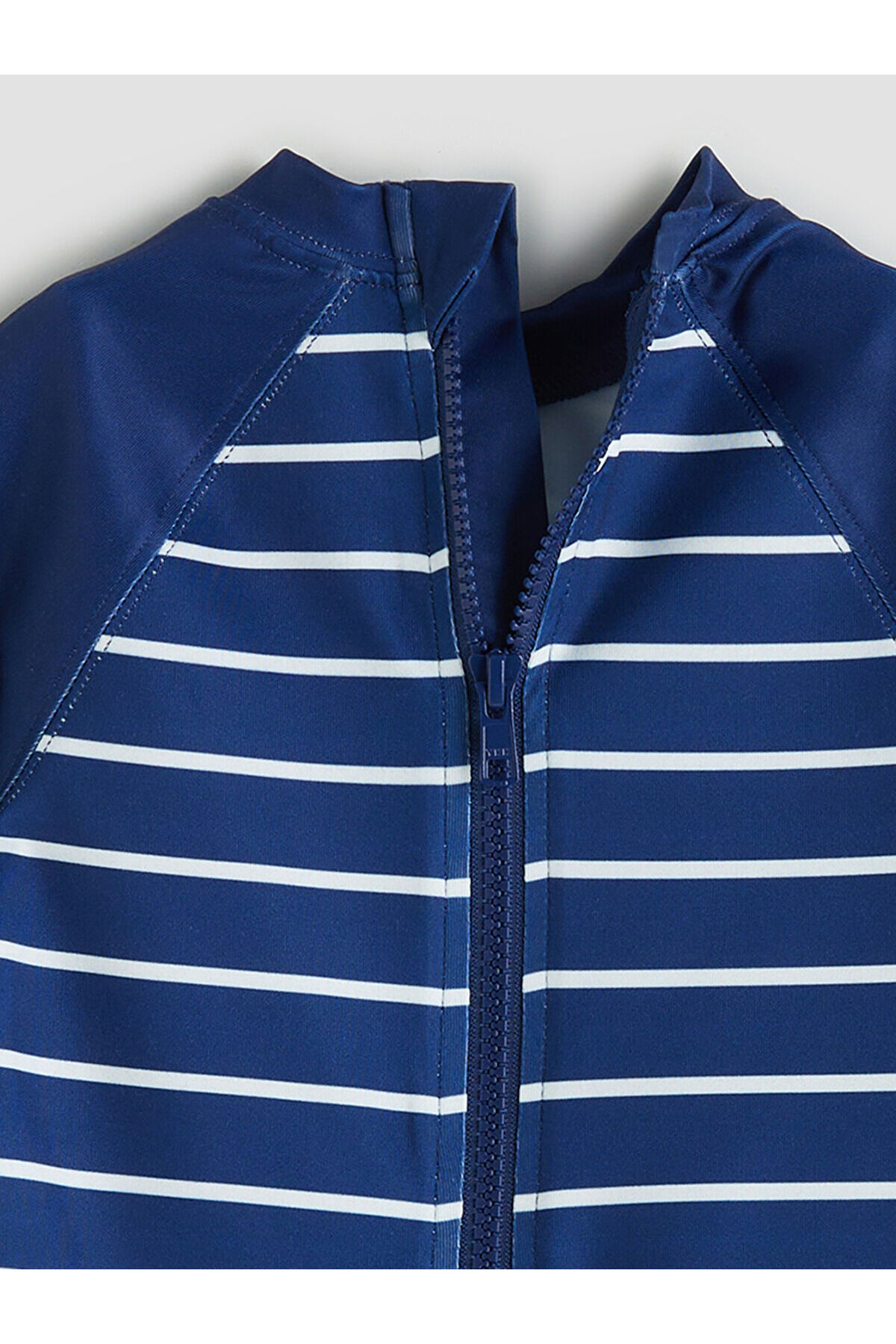 LC Waikiki LCW baby Lacivert Bisiklet Yaka Kısa Kollu Baskılı Erkek Bebek Mayo fotoğrafı 3 (önizleme)