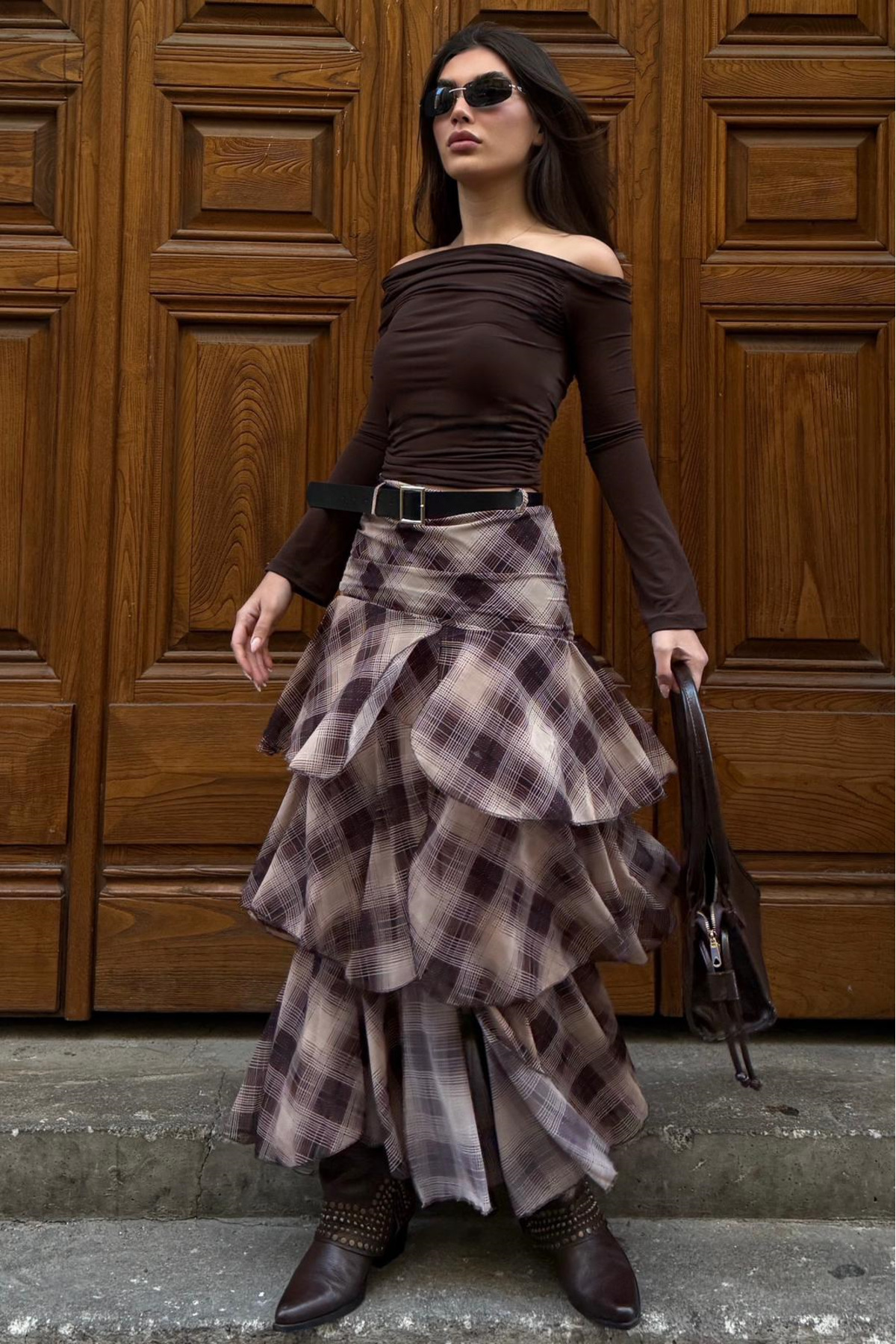 Madmext  Kahverengi Kemerli Yırtmaçlı Ekose Desen Volanlı Etek MG2715 - Görsel 4