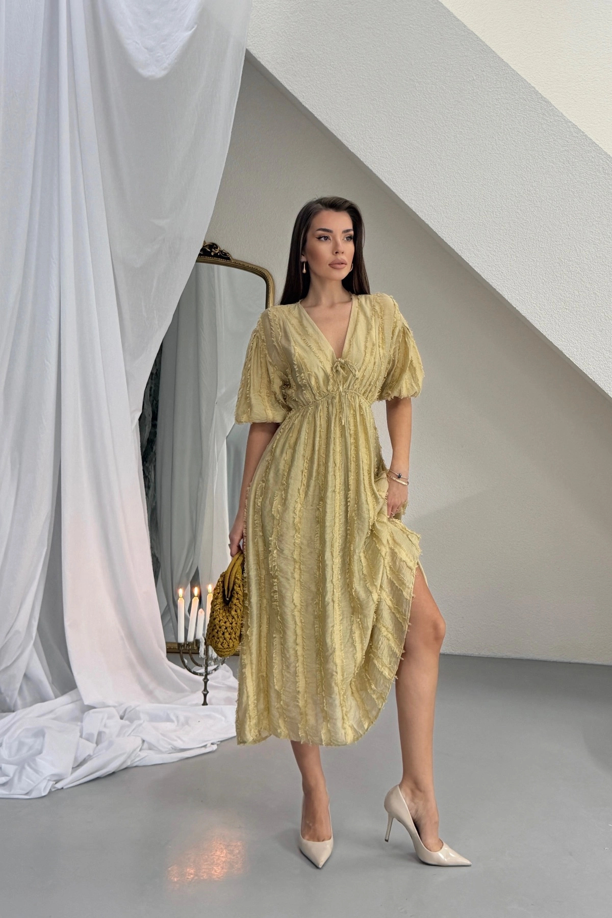 Lusin  Kadın Yağ Yeşili V Yaka Beli Büzgülü Yumuşacık Dokulu Astarlı Midi Elbise - Görsel 7