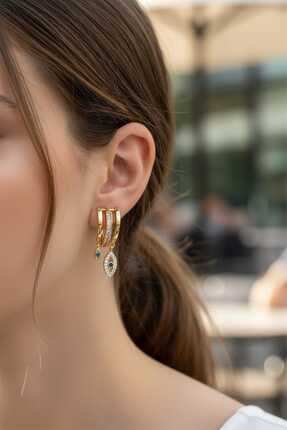 Aware Time Kararmaz Çelik Zirkon Taşlı Küpe