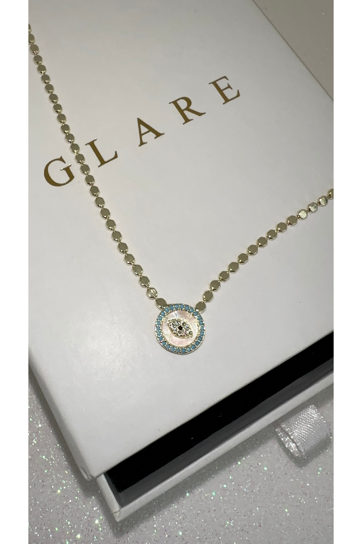 GLARE JEWELRY CO  Melis Göral Modeli Dorika Göz Zirkon Taşlı Paslanmaz Çelik Kolye 14k Altın Renginde - Görsel 2
