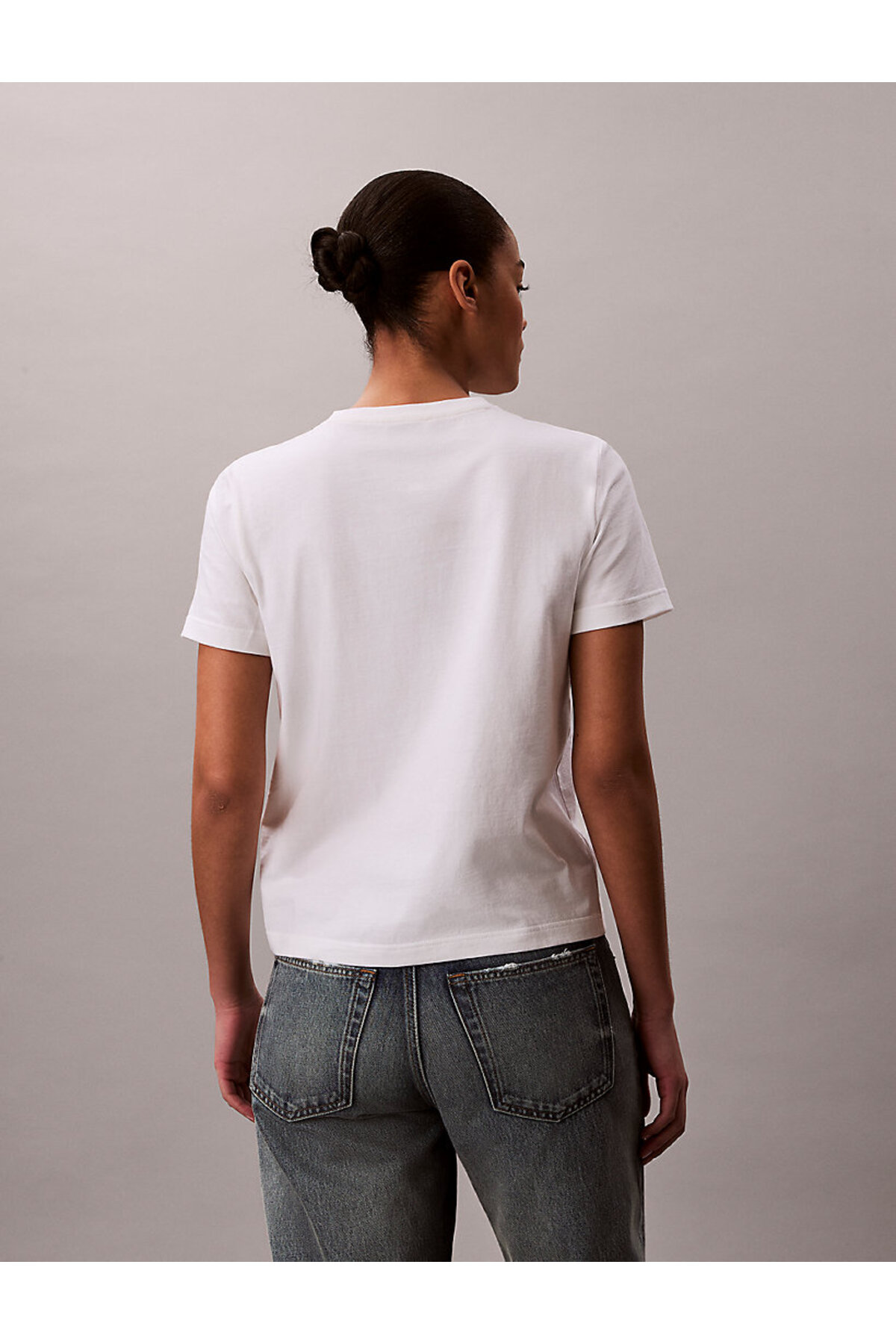 Calvin Klein Kadın SS Regular Fit Woven Label T-shirt görsel 3