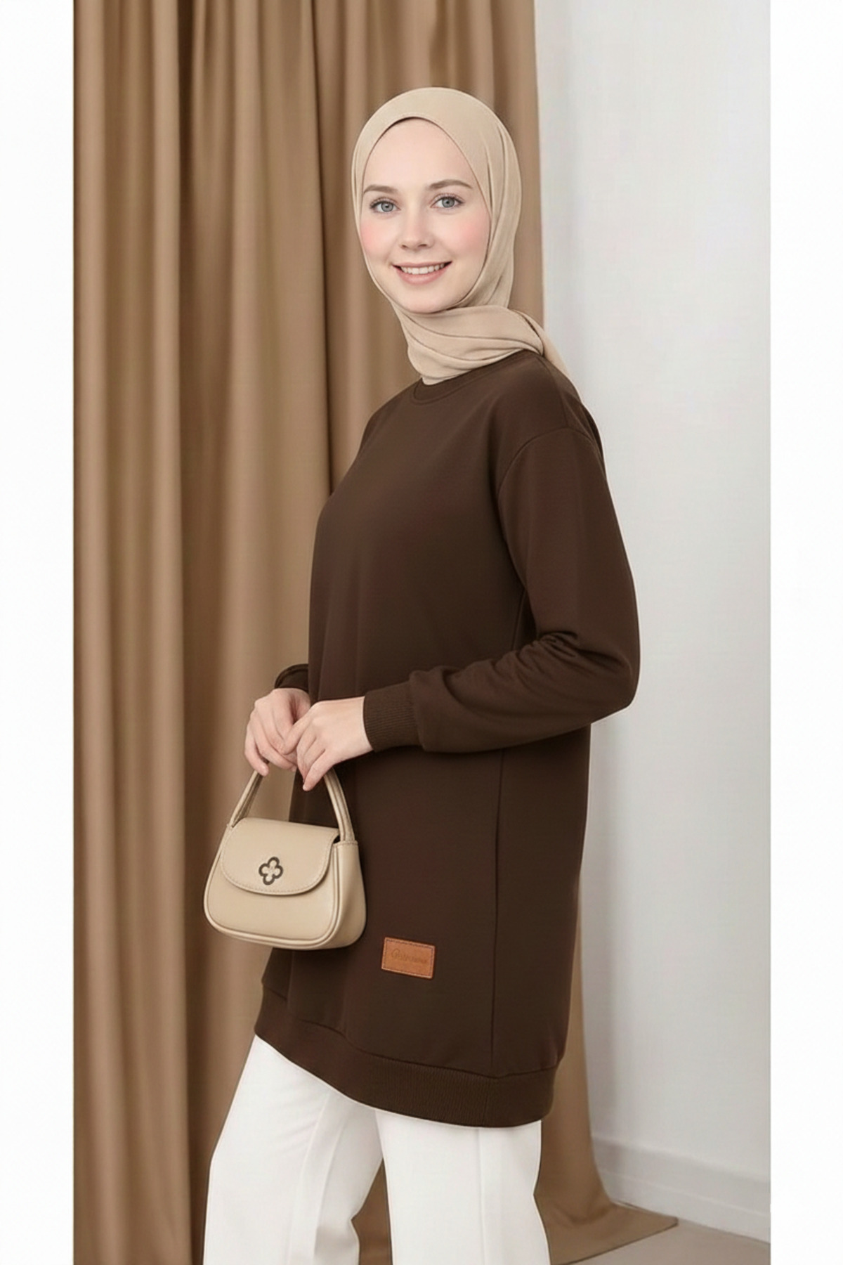 unika boutique Kadın Bisiklet Yaka Tesettür Yırtmaçlı Armalı Tunik Sweat Sweatshirt görsel 3