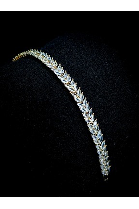 RoseVely Leafline Beyaz Yaprak Taşlı Kadın Zirkon Bileklik