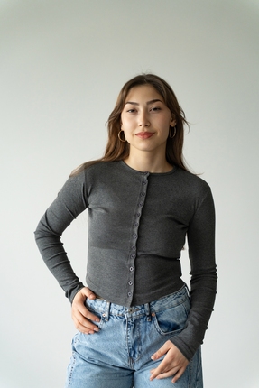 MODA Önü Düğmeli Gri Bluz