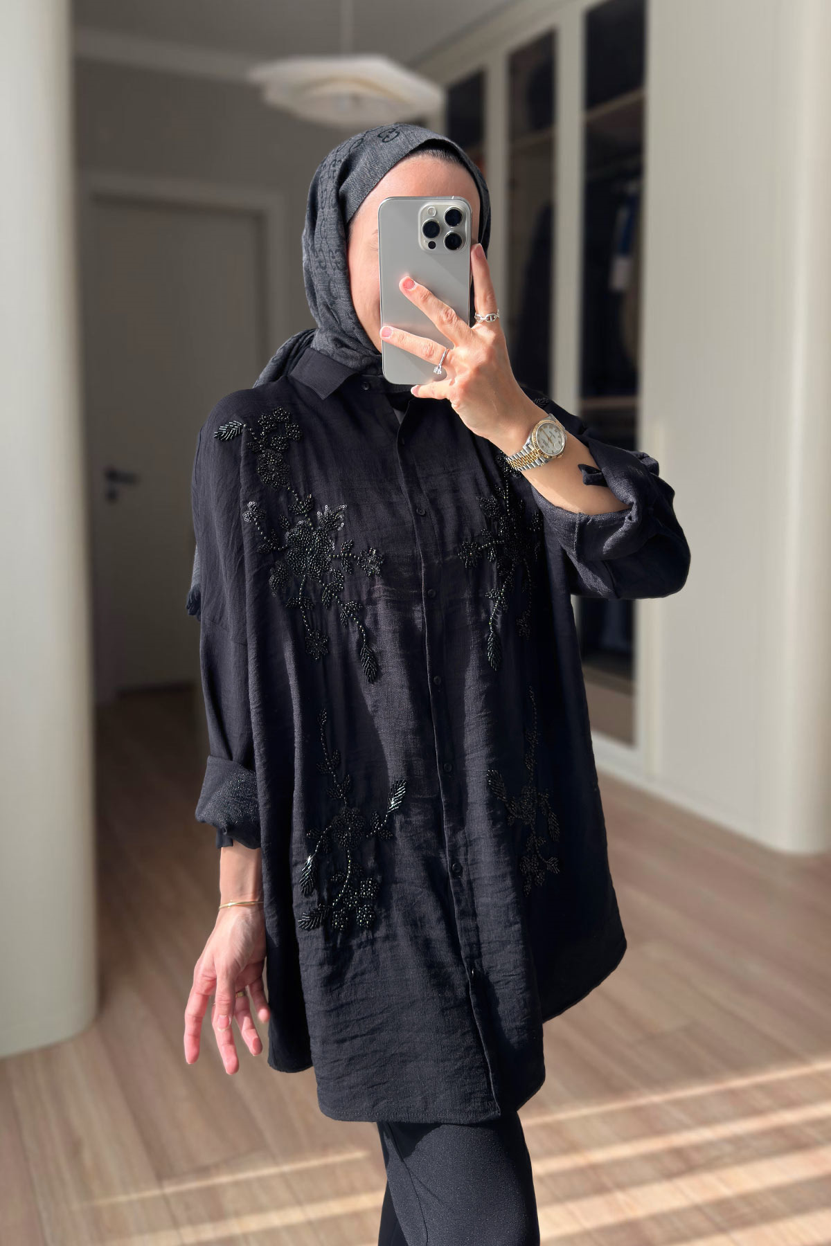 Ka Hijab  Liva Boncuk İşlemeli Gömlek - Siyah