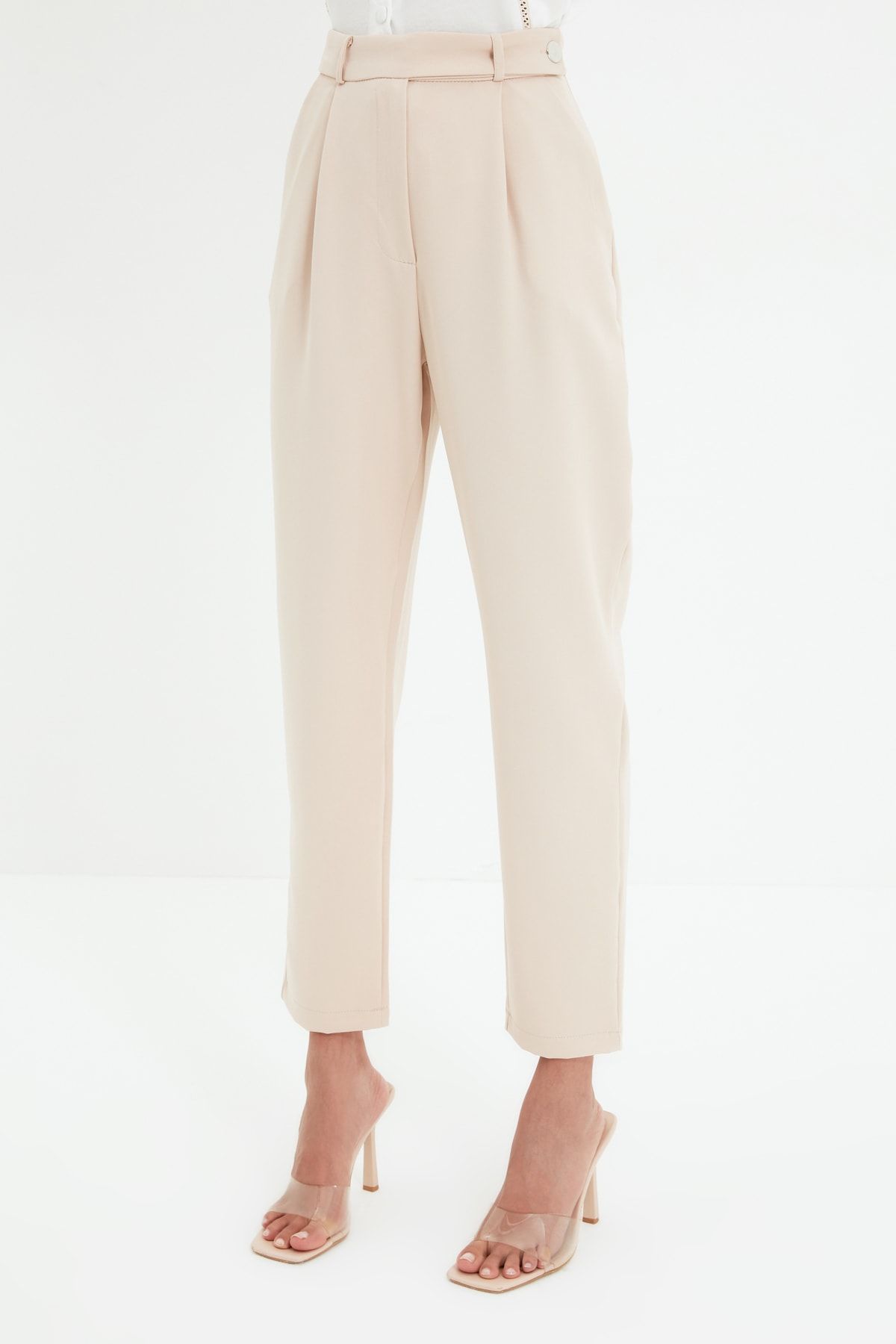 Trendyol Collection-Beigefarbene Stoffhose mit Zigarettenmuster TWOAW22PL0363 4