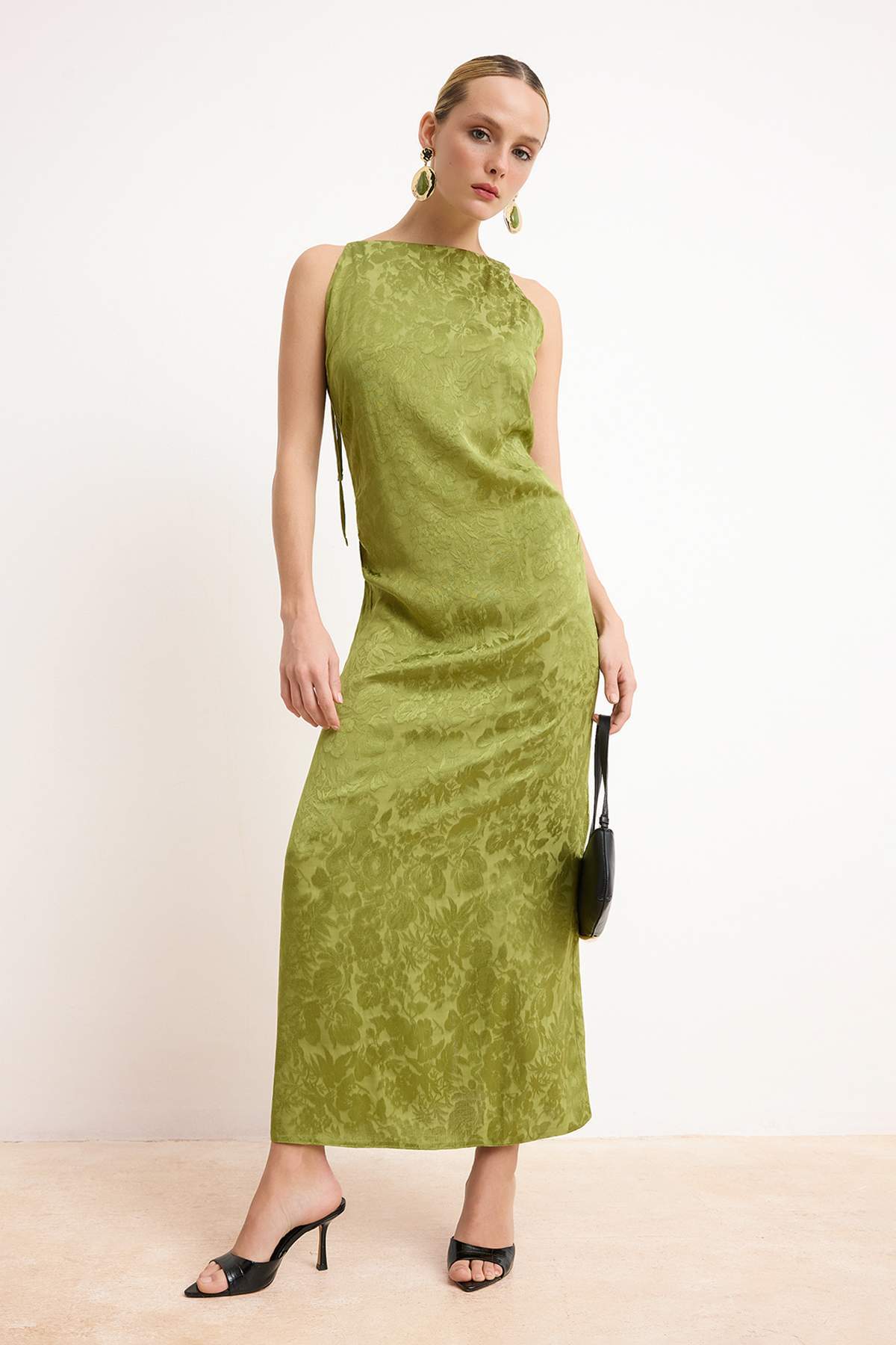 Trendyolmilla  Yağ Yeşil Büzgü ve Drape Detaylı Midi Dokuma Elbise TWOSS26EL00187