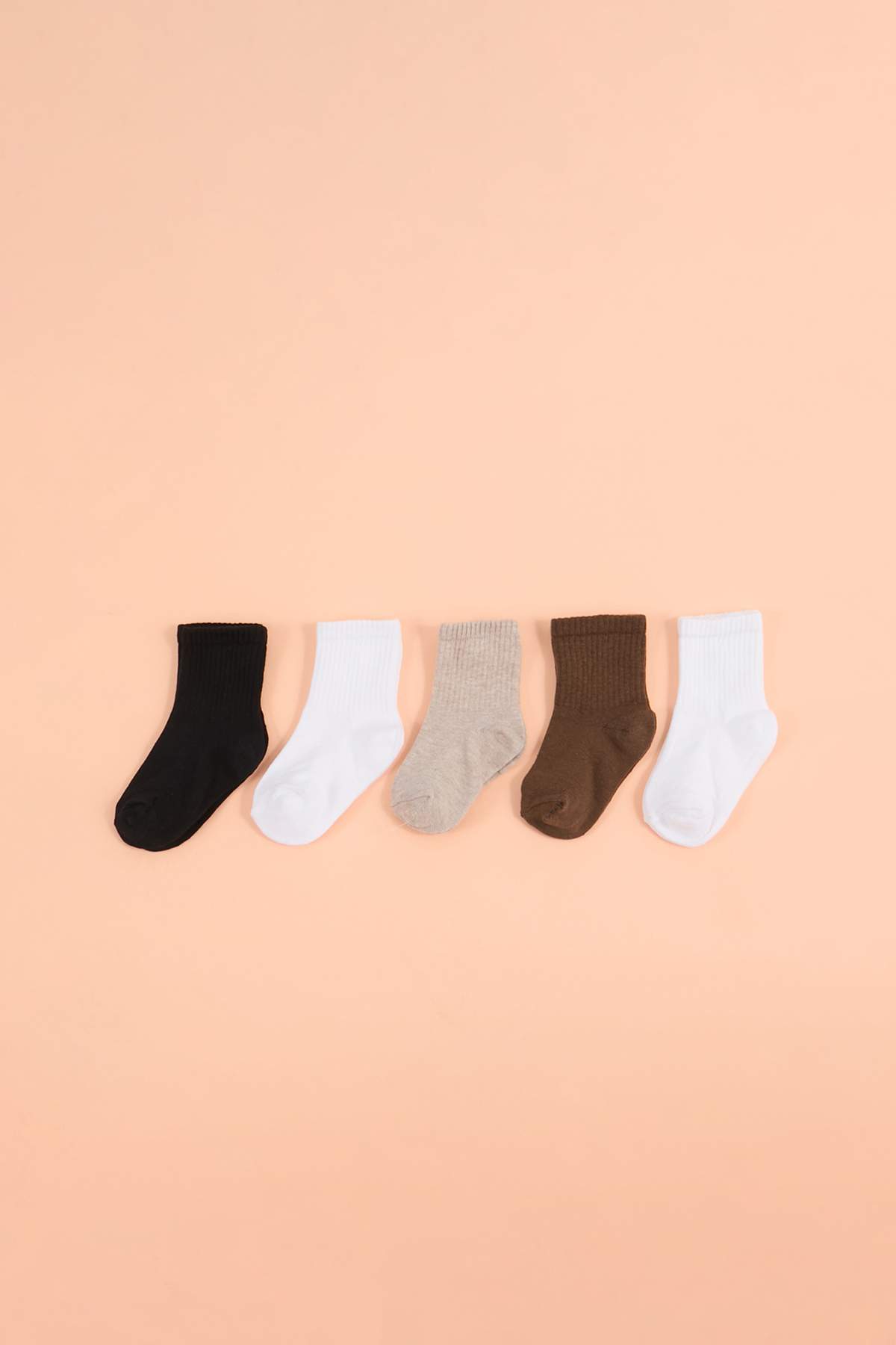 trendyolkids-girls-embroidered-socks