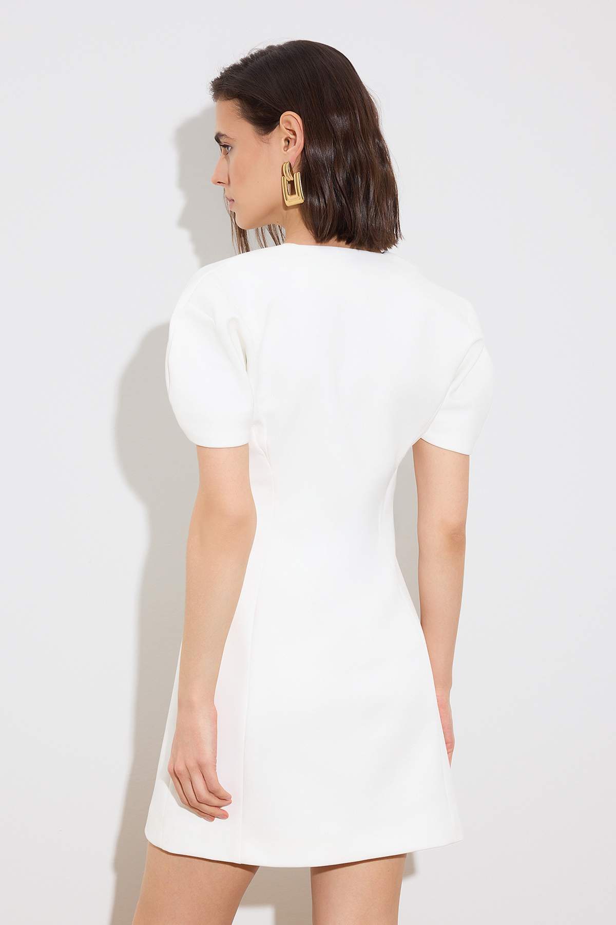 Trendyolmilla  Ekru Düğme Detaylı Kısa / Mini Dokuma Elbise TWOSS26EL00192 - Görsel 5