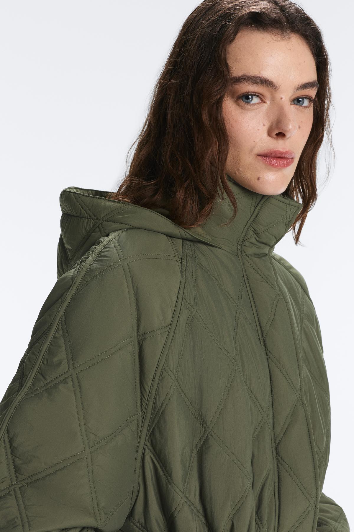 Oysho  AEROGEL'li su geçirmez FELLEX® dolgulu ceket - Görsel 5