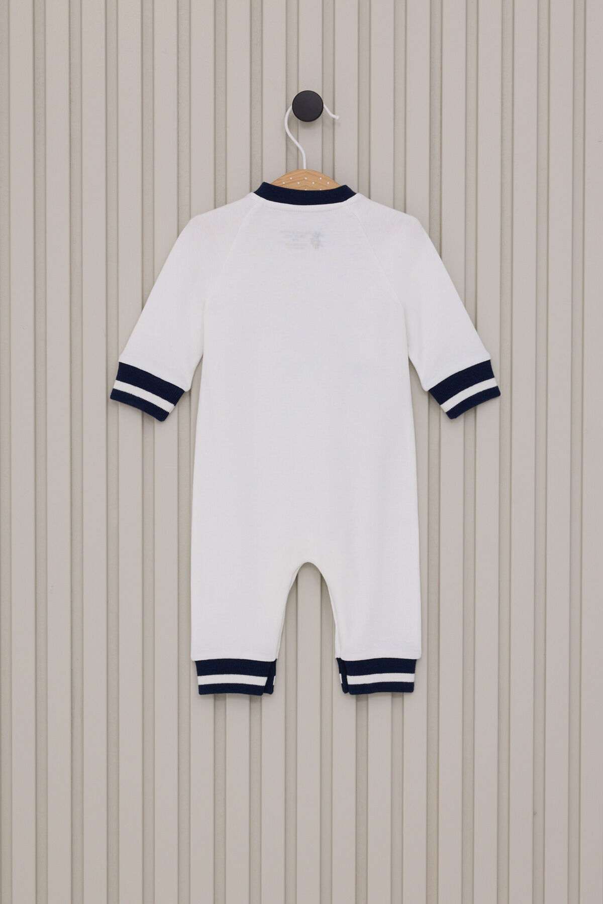 U.S. Polo Assn. Erkek Bebek Beyaz Tulum fotoğrafı 3 (önizleme)