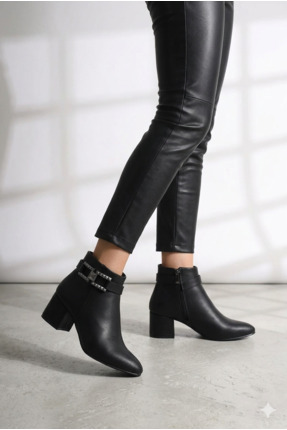 nude ayakkabı Siyah Kadın Bilekten Toka Detaylı Topuklu Bot Doria