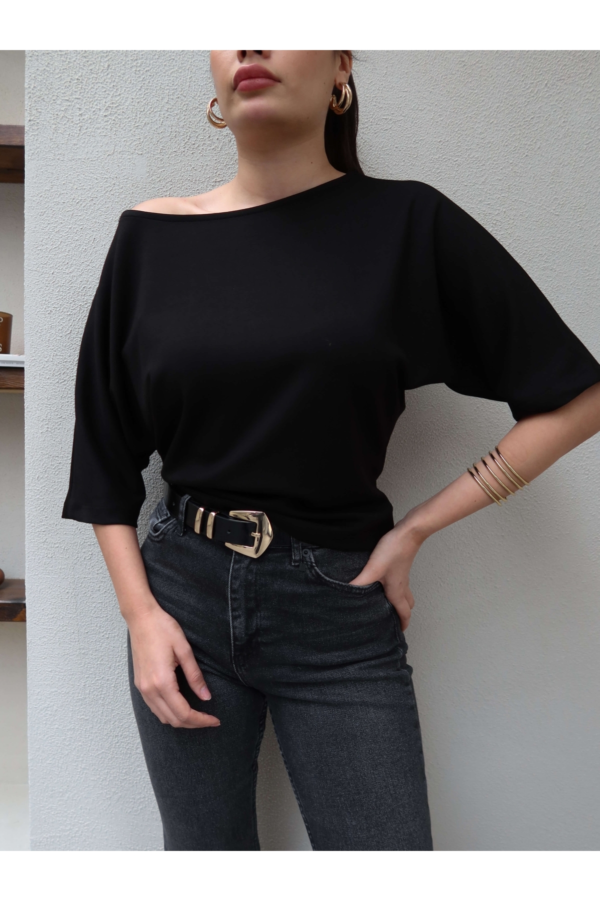 ESRAHELVACI  Kayık Yaka Düz Tshirt - Görsel 3