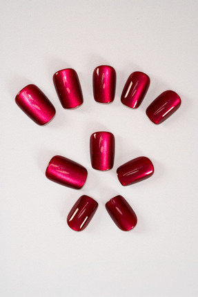 POP Beauty Takma Tırnak Seti & Zararsız Yapıştırıcı, Cat Eye