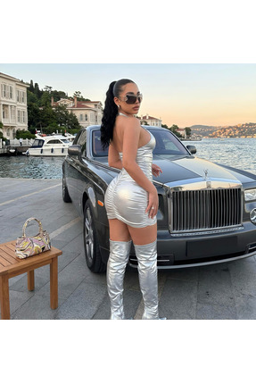 Noctera Gümüş Metalik Halter Yaka Gece Elbisesi Mini