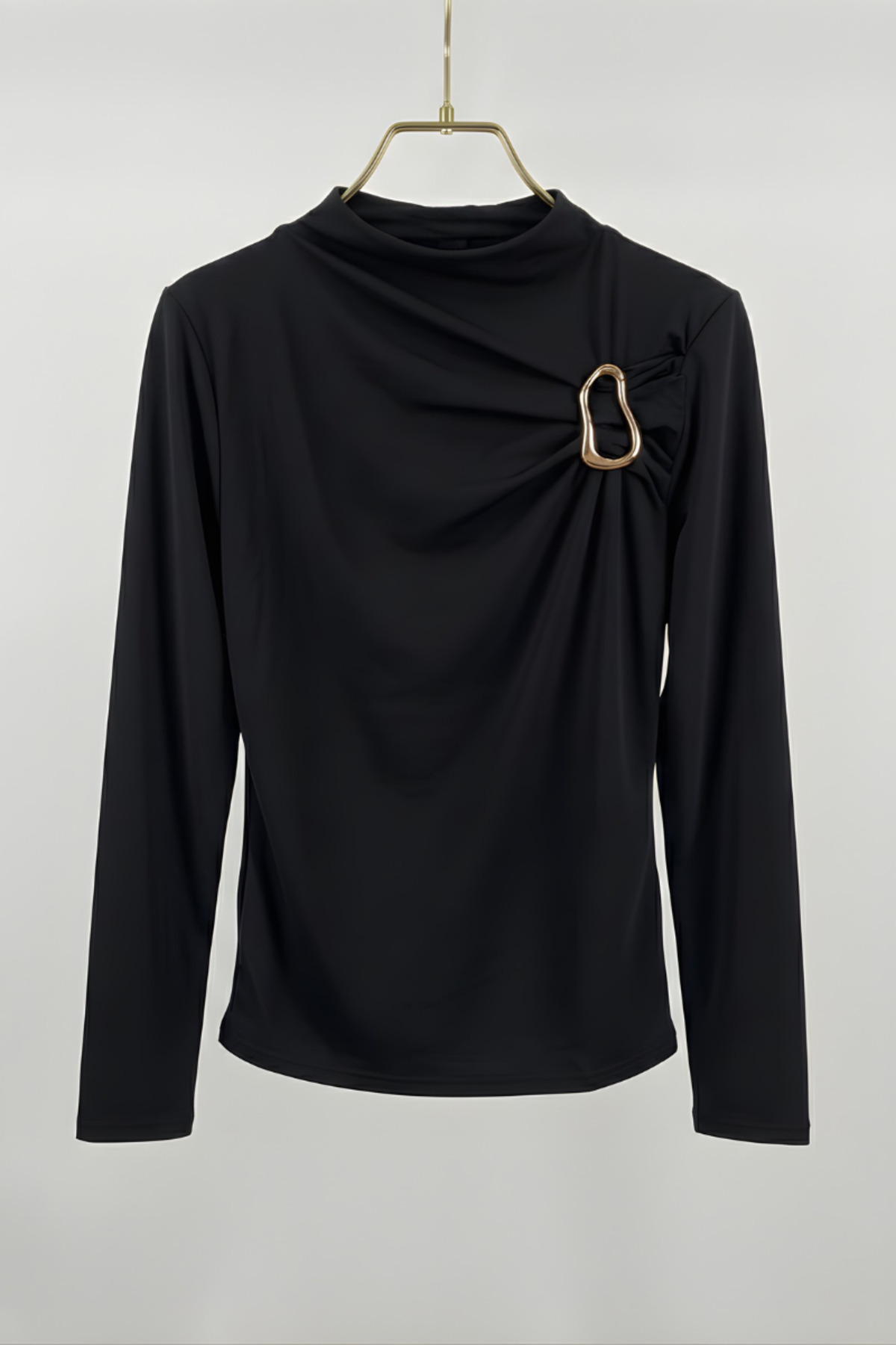 Potenza Ženska bluza sa zlatnom kopčom, detaljno nabrana, dugih rukava, od le...