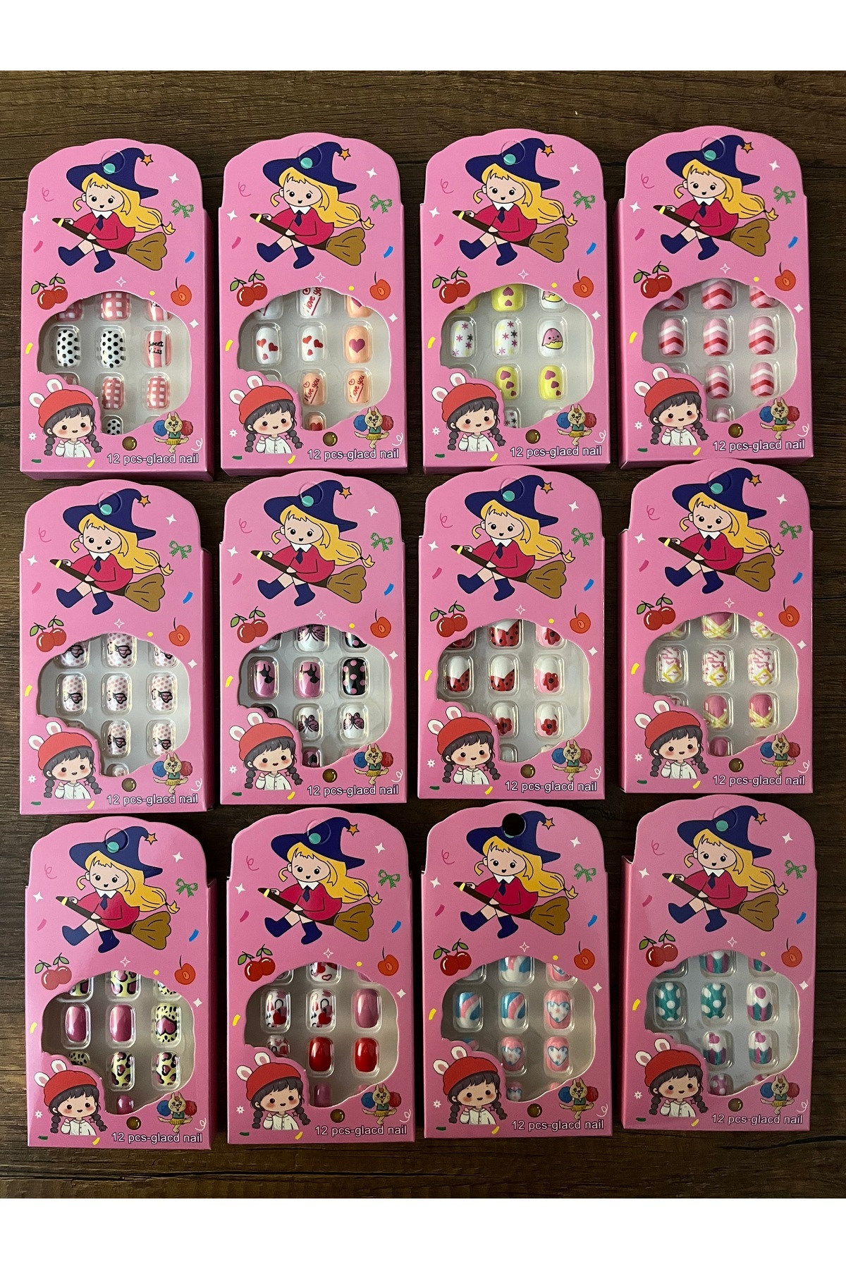 synshop 1 Paket Çocuk Takma Tırnak Yapışkanlı fotoğrafı 3 (önizleme)