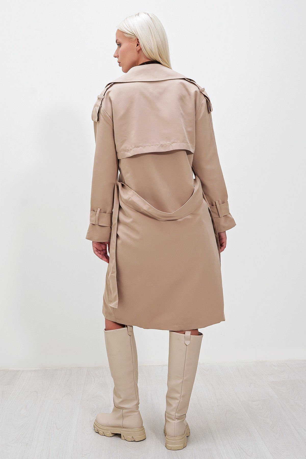 HAKKE  Oversize Geniş Kesim Kuşaklı Trençkot - Görsel 4