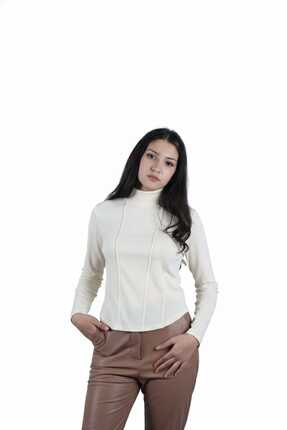 ON Ontriko Siyah Balıkçı Yaka Korsaj Detaylı Bluz