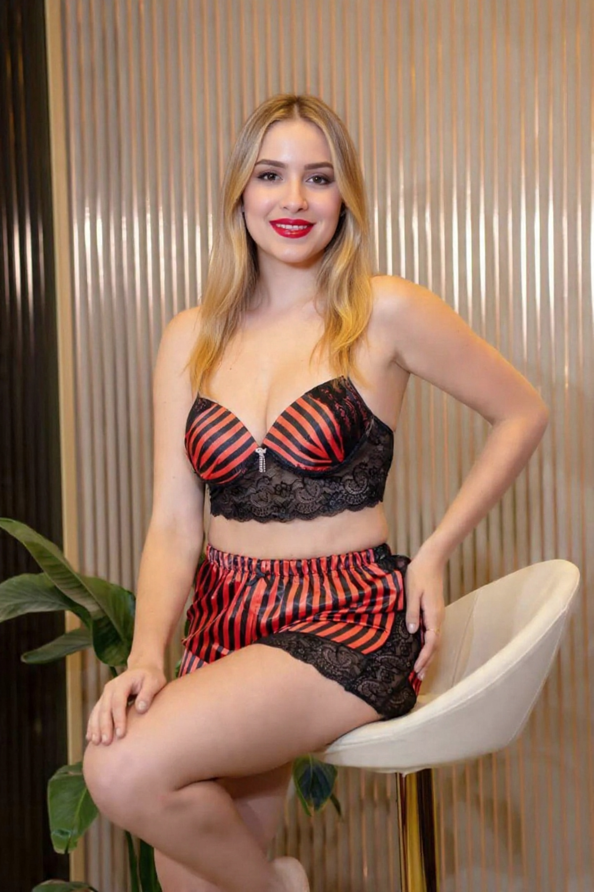 Kaptins Kadın desenli şortlu takım