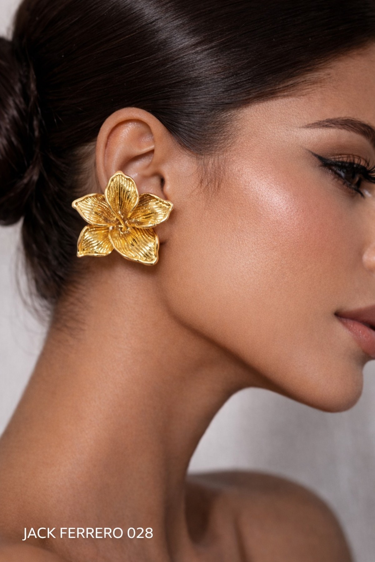 Vionne Nail Earrings