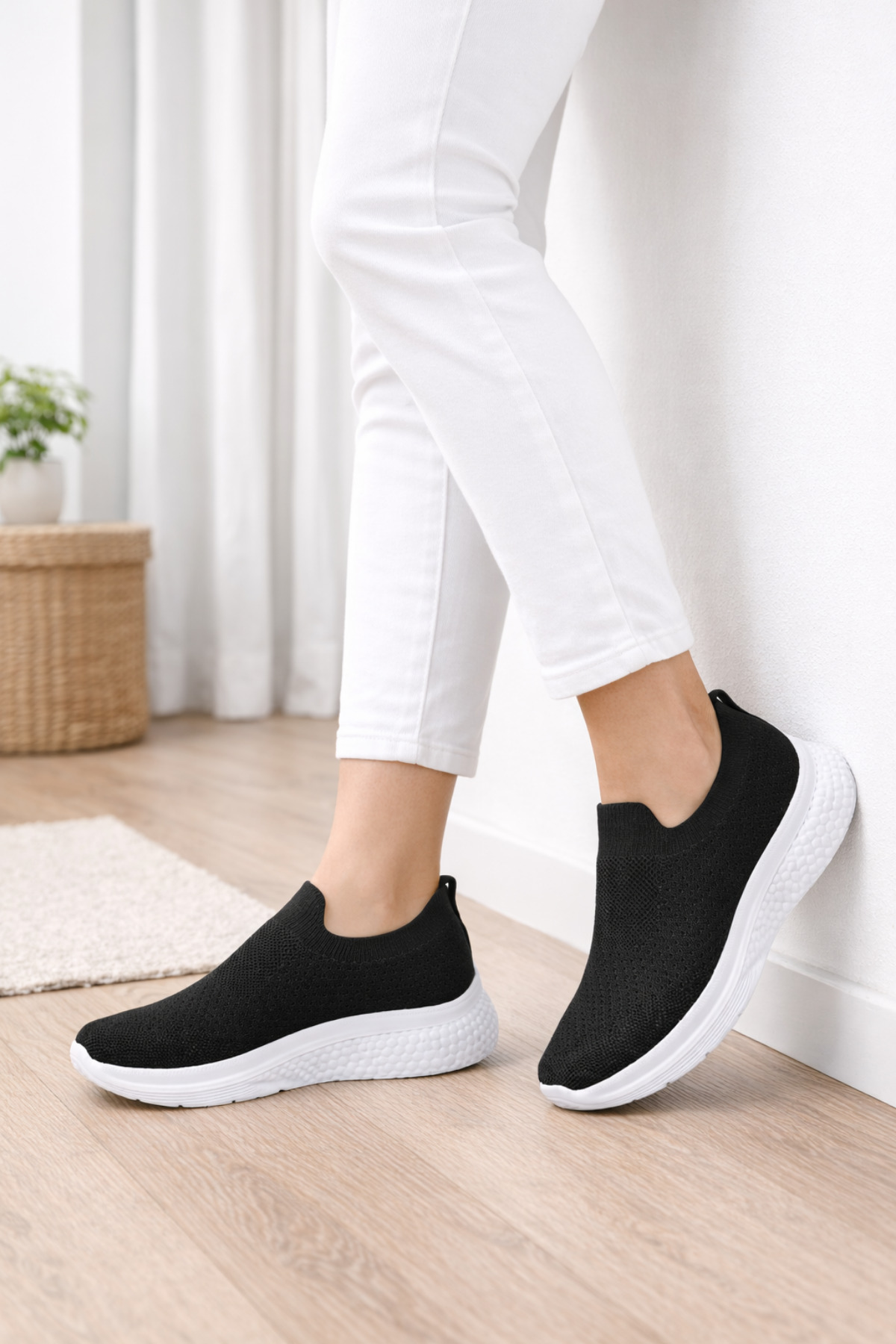 Encool  Kadın Siyah Beyaz Tabanlı Triko Sneaker – Hafif & Nefes Alabilen - Görsel 3