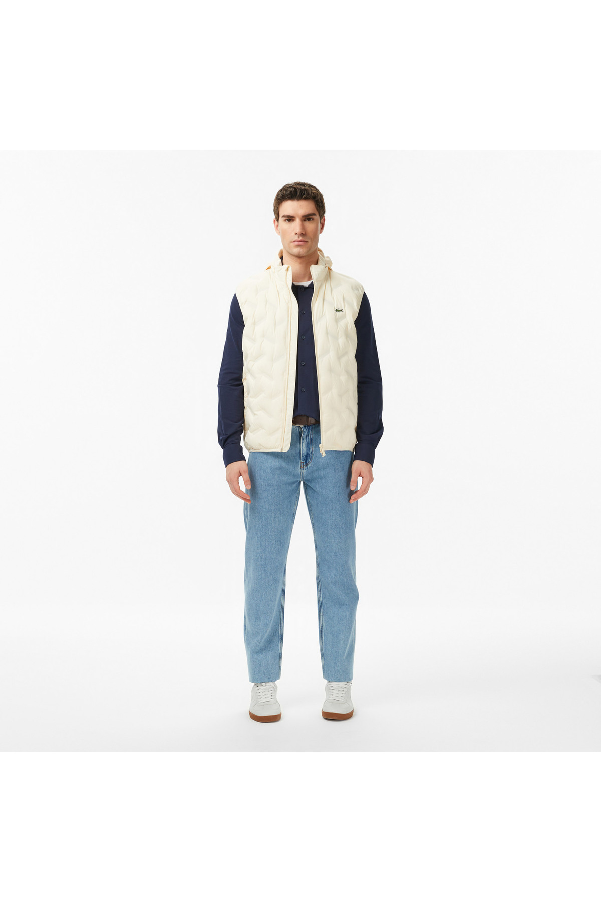 Lacoste Erkek Regular Fit Dik Yaka Kapitone Bej Yelek görsel 6