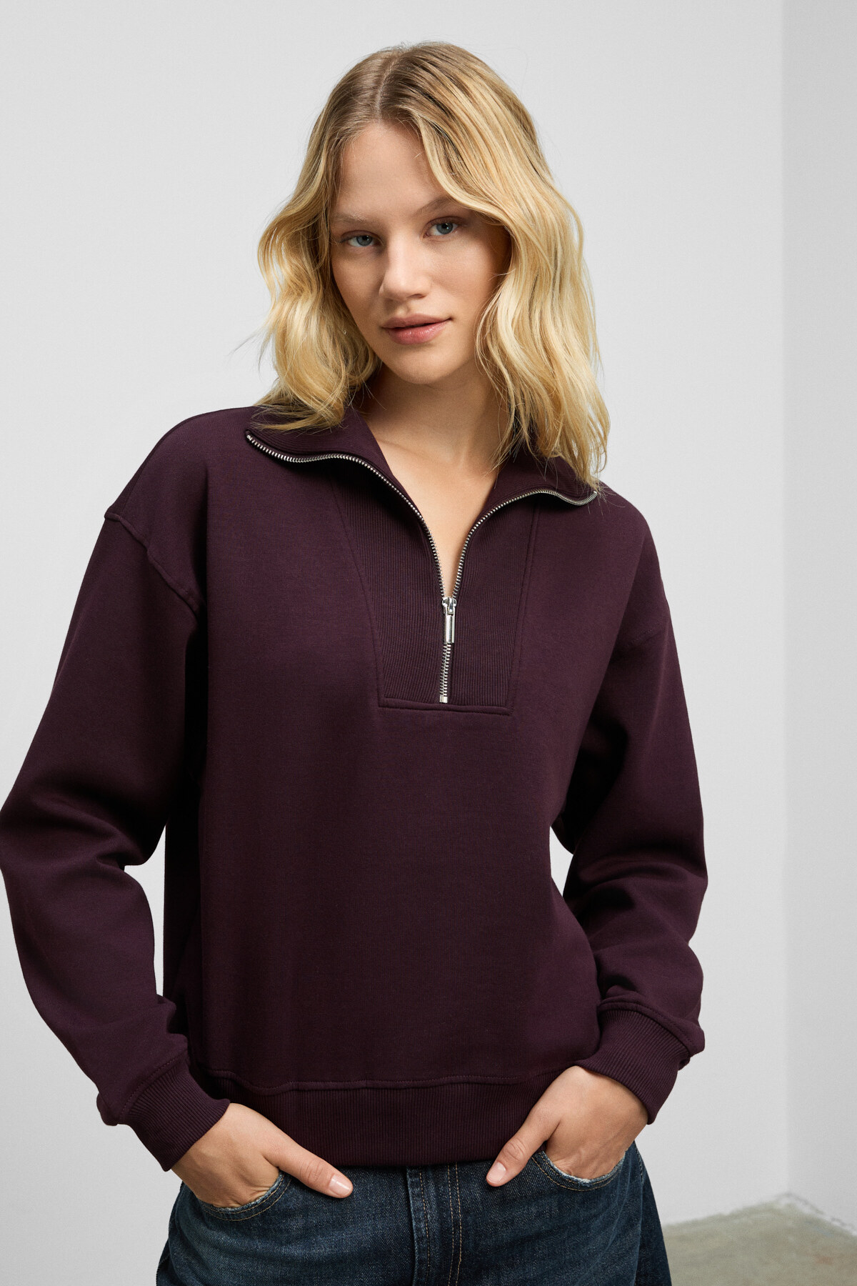 GRIMELANGE  ENDORA Kadın Yumuşak Polarlı Kumaşlı Yakası Fermuarlı Regular Bordo Sweatshirt - Görsel 2