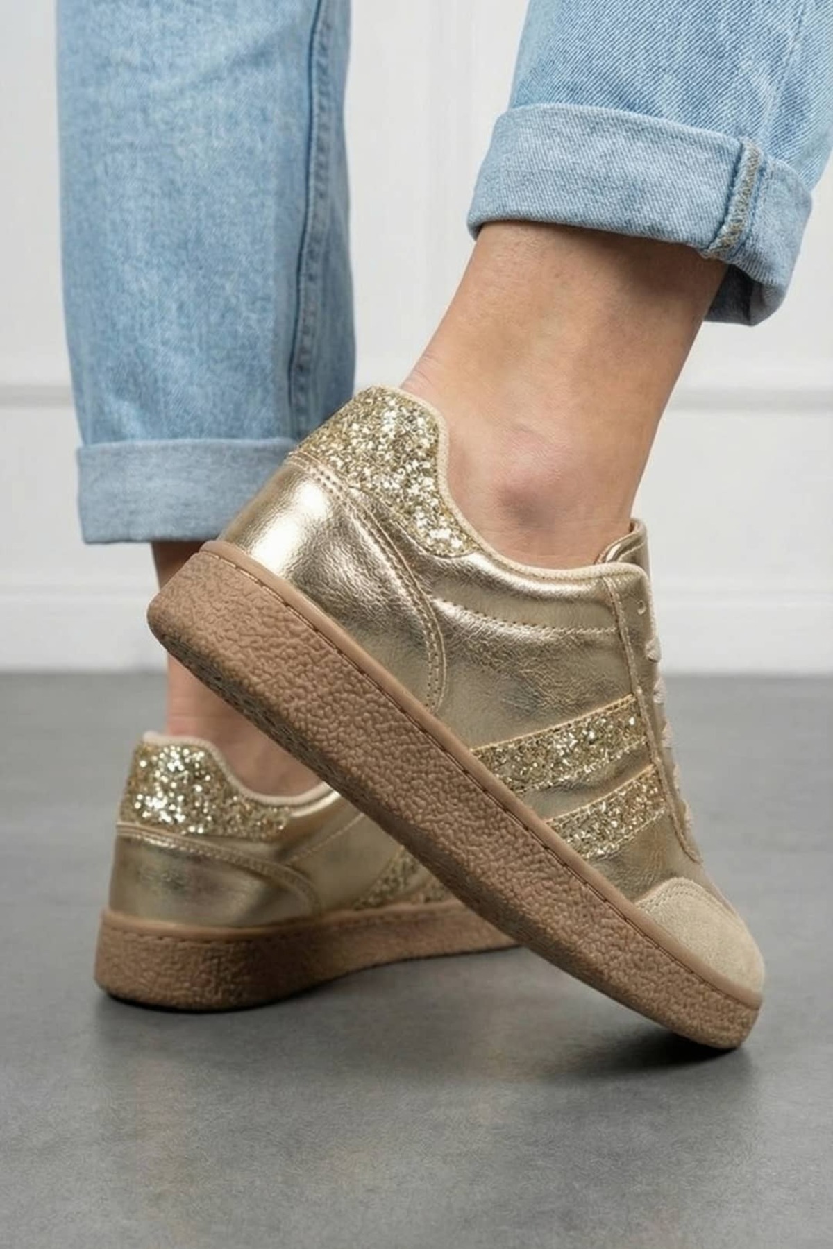 NAVİSHOES Gold Kadın Retro Sneaker Şeritli Günlük Spor Ayakkabı 122NAV görsel 3