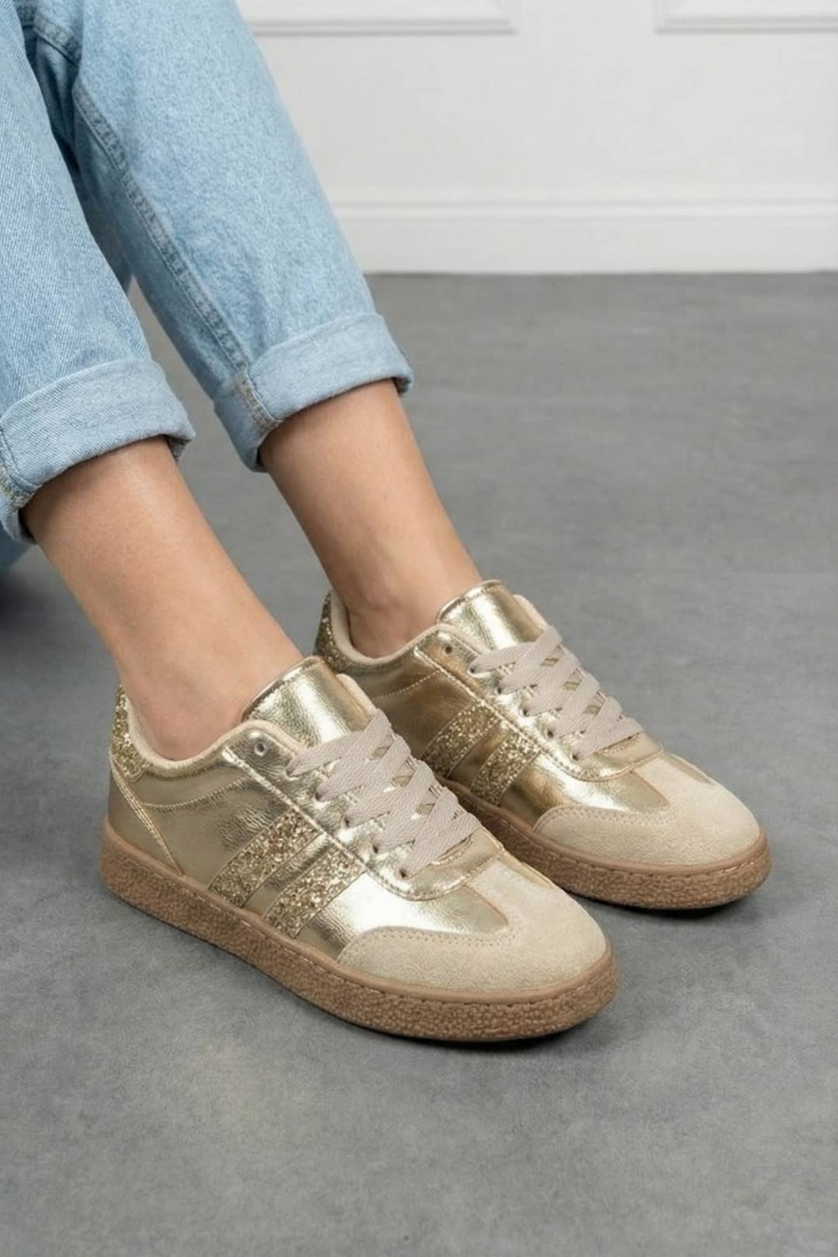 NAVİSHOES Gold Kadın Retro Sneaker Şeritli Günlük Spor Ayakkabı 122NAV görsel 2