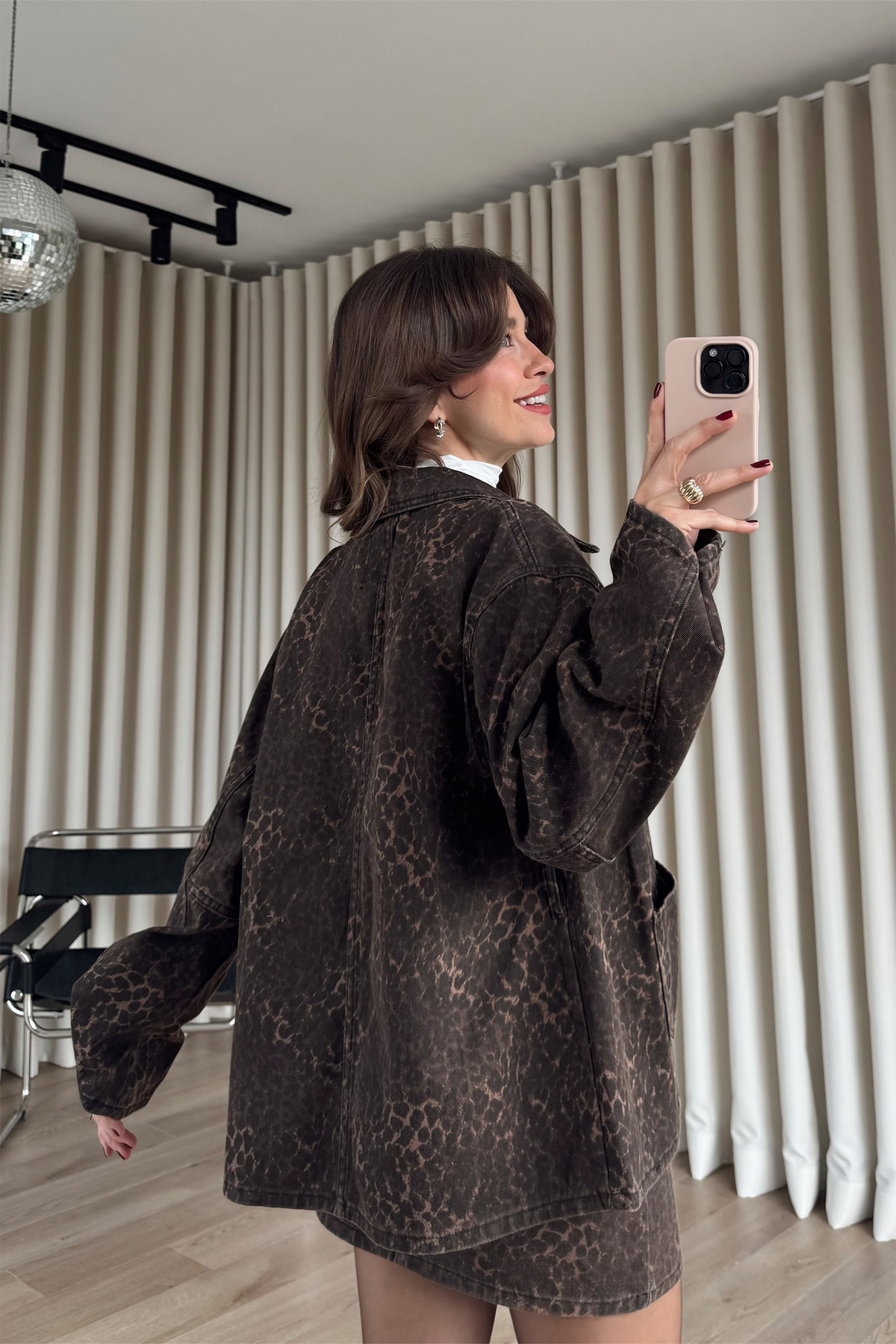 Sue Store  Leopar Desenli Kolu Çıtçıtlı Kuşaklı Oversize Gabardin Ceket - Görsel 5