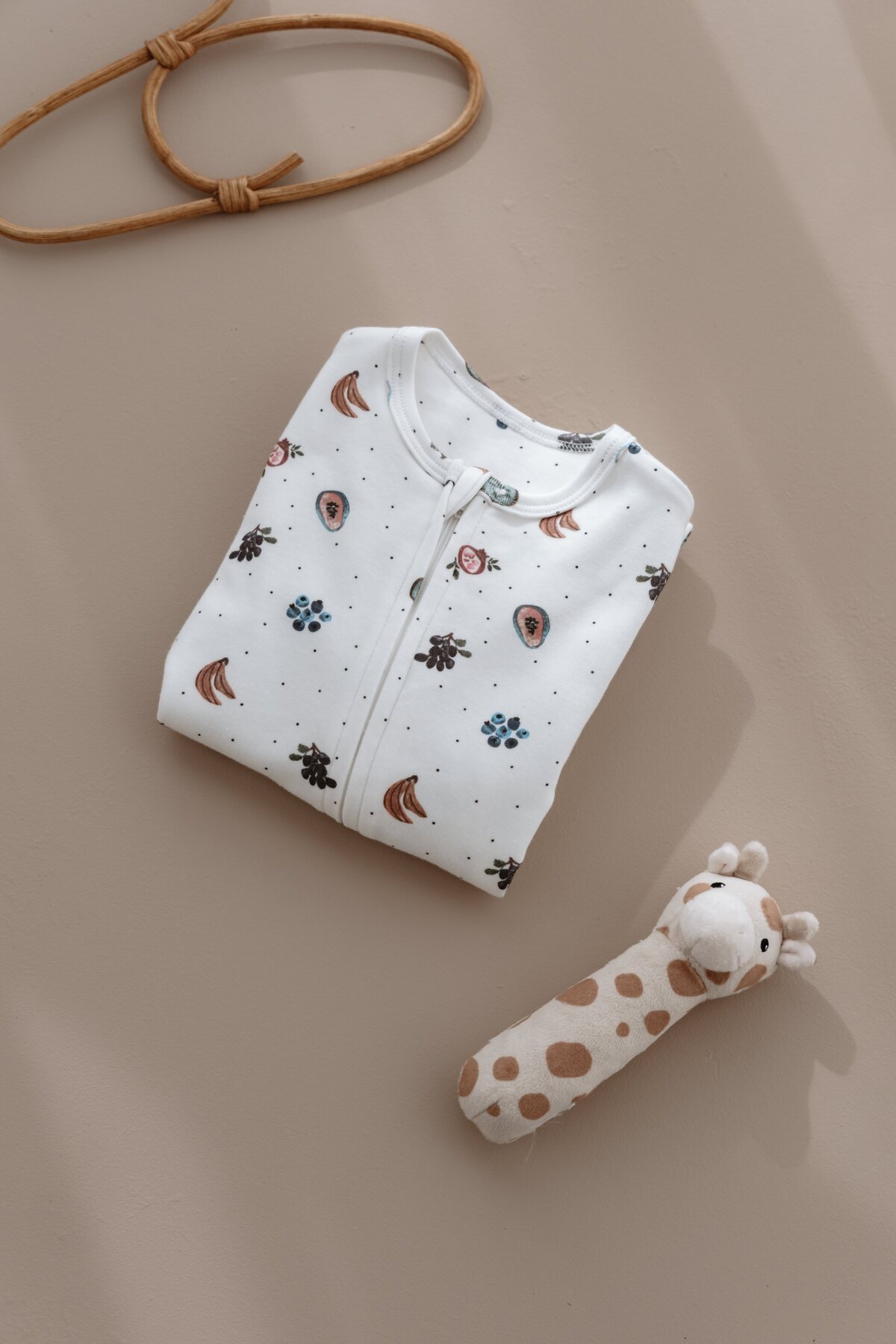 Oh La La Koala For Little Ones Meyve Baskılı Calmy Serisi Fermuarlı Tulum fotoğrafı 3 (önizleme)