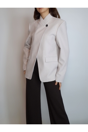 oyagüler KADIN TAŞ RENGİ YAKADAN TEK DÜĞMELİ BLAZER TASARIM CEKET YY101354