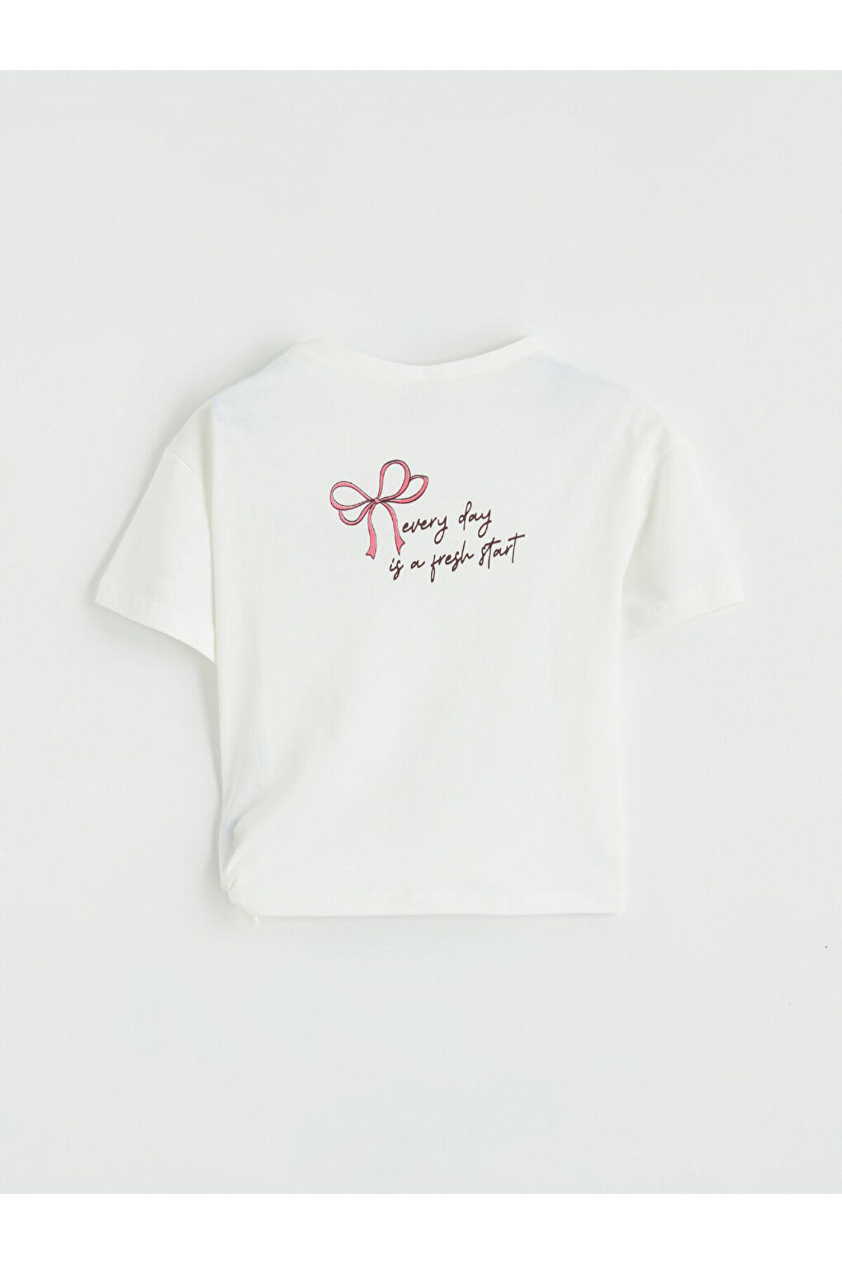 LC Waikiki Ekru Fiyonk Baskılı Kız Çocuk Tişört fotoğrafı 5 (önizleme)