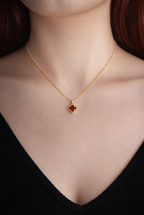 BERF JEWELLERY Kırmızı Yonca Kolye