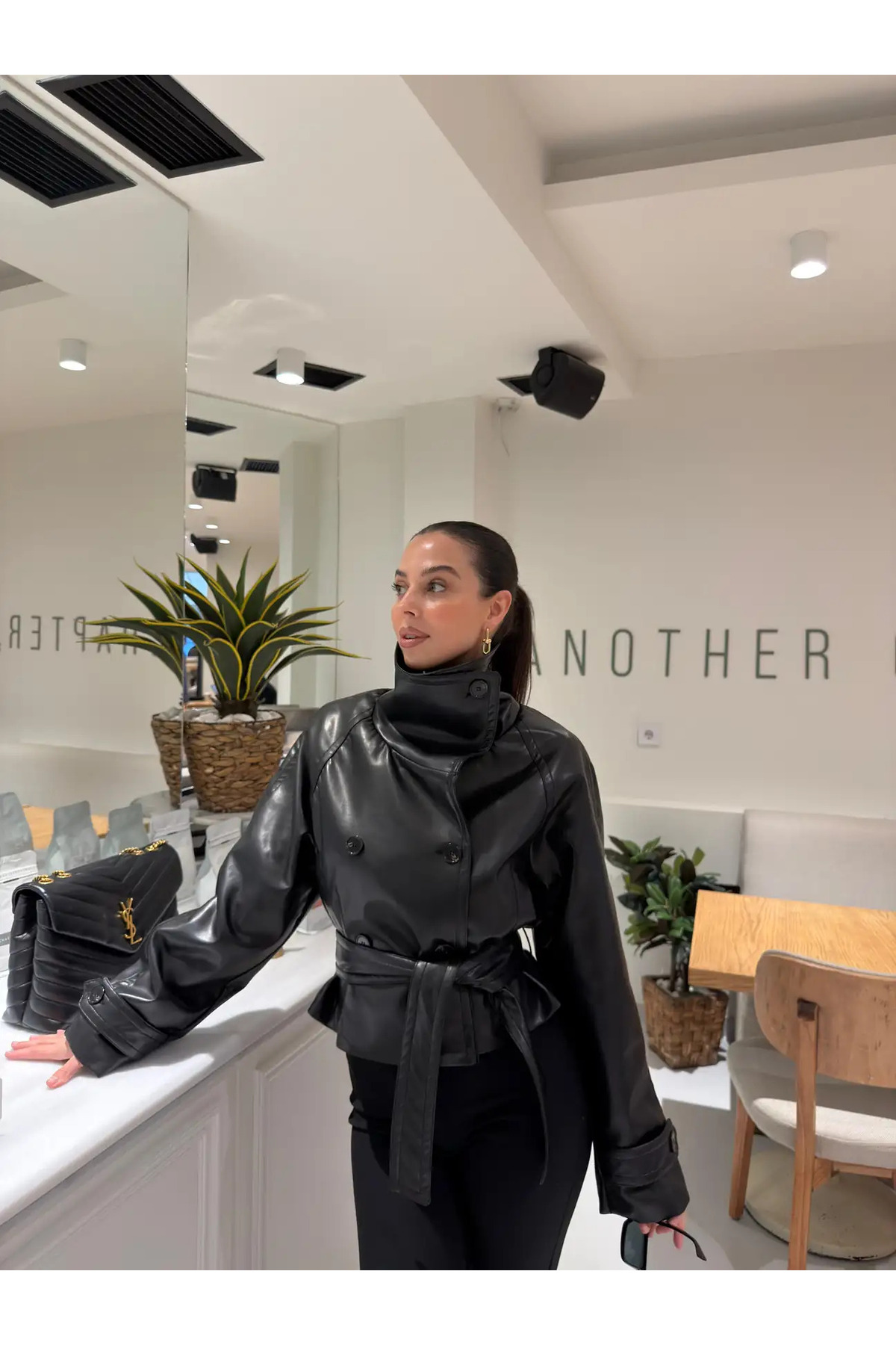 Ekim Store Visoka kragna Jakna sa pojasom Koža