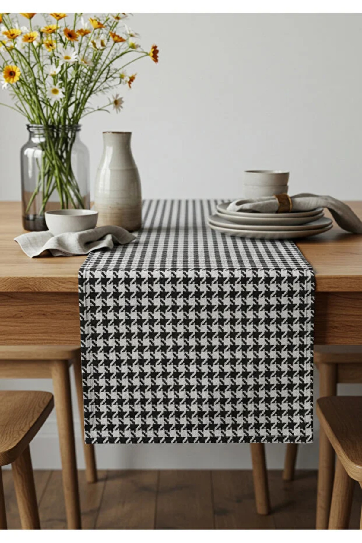 Stylish Linen Table Runner 50x150 cm – Modern and Elegant Tablecloth Runner