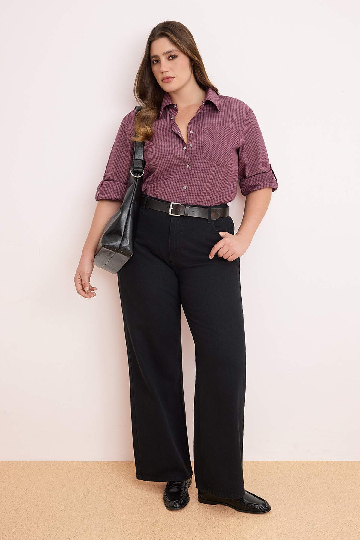 Trendyolmilla Curve Siyah Pens Detaylı Beli Lastikli %100 Pamuk Non-Stretch Wide Leg/Geniş Paça Jeans TBBSS26CJ00028