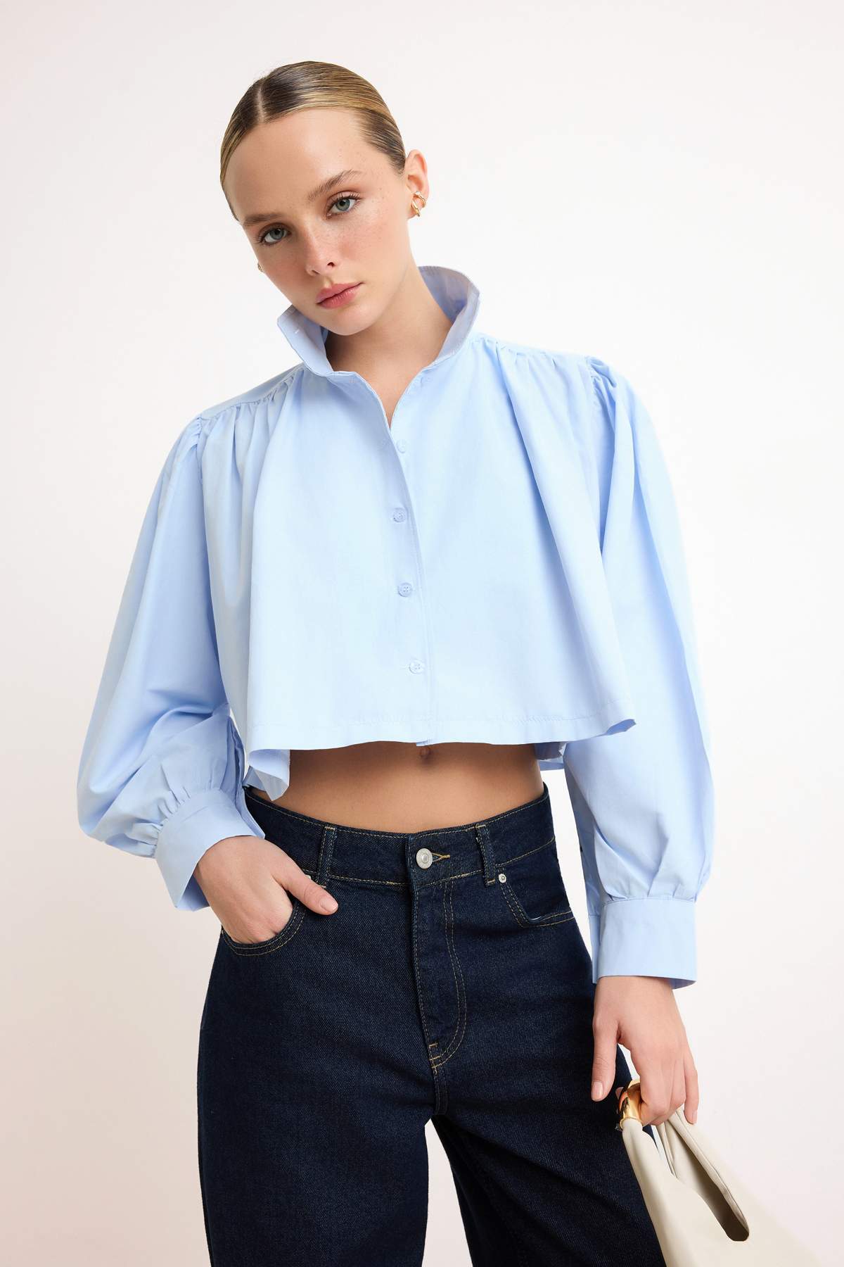 Trendyolmilla  Mavi Büzgülü Kısa/Crop Kesim Gömlek TWOSS26GO00137 - Görsel 3