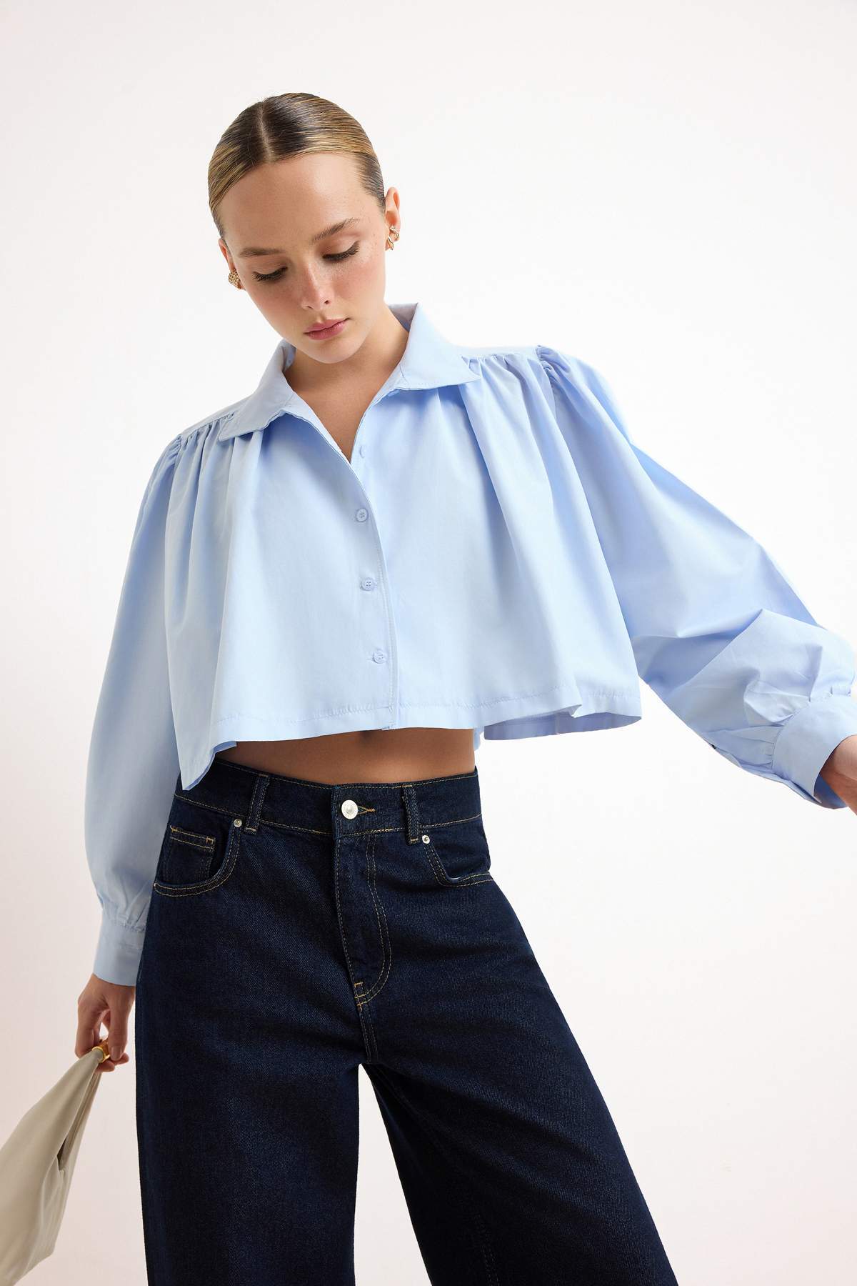 Trendyolmilla  Mavi Büzgülü Kısa/Crop Kesim Gömlek TWOSS26GO00137 - Görsel 2