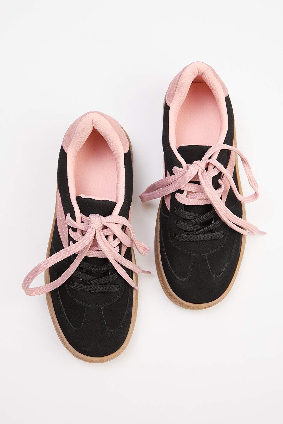 trendyol-shoes-sneakers