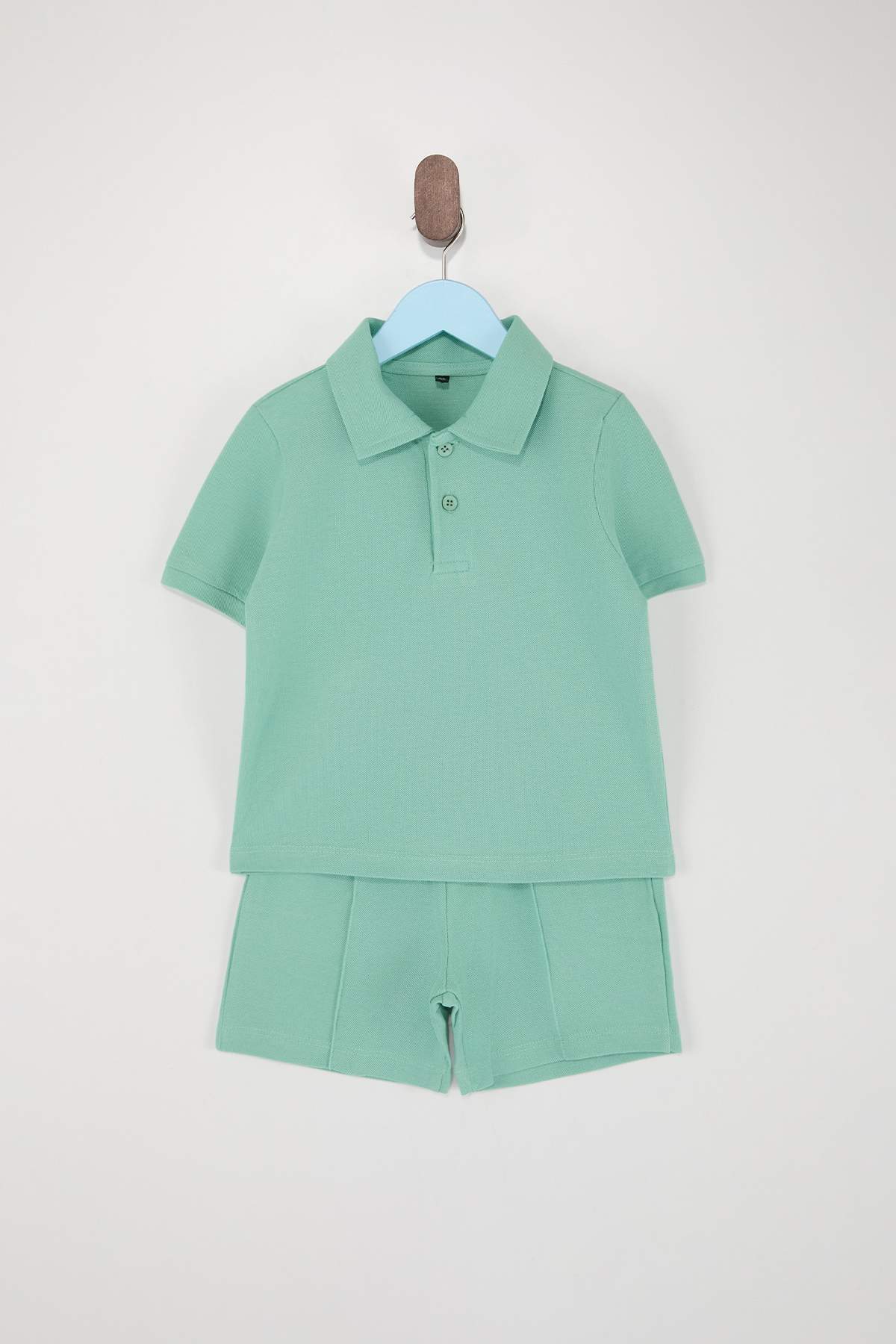 trendyolkids-boys-flat-short-casualdaily-regu