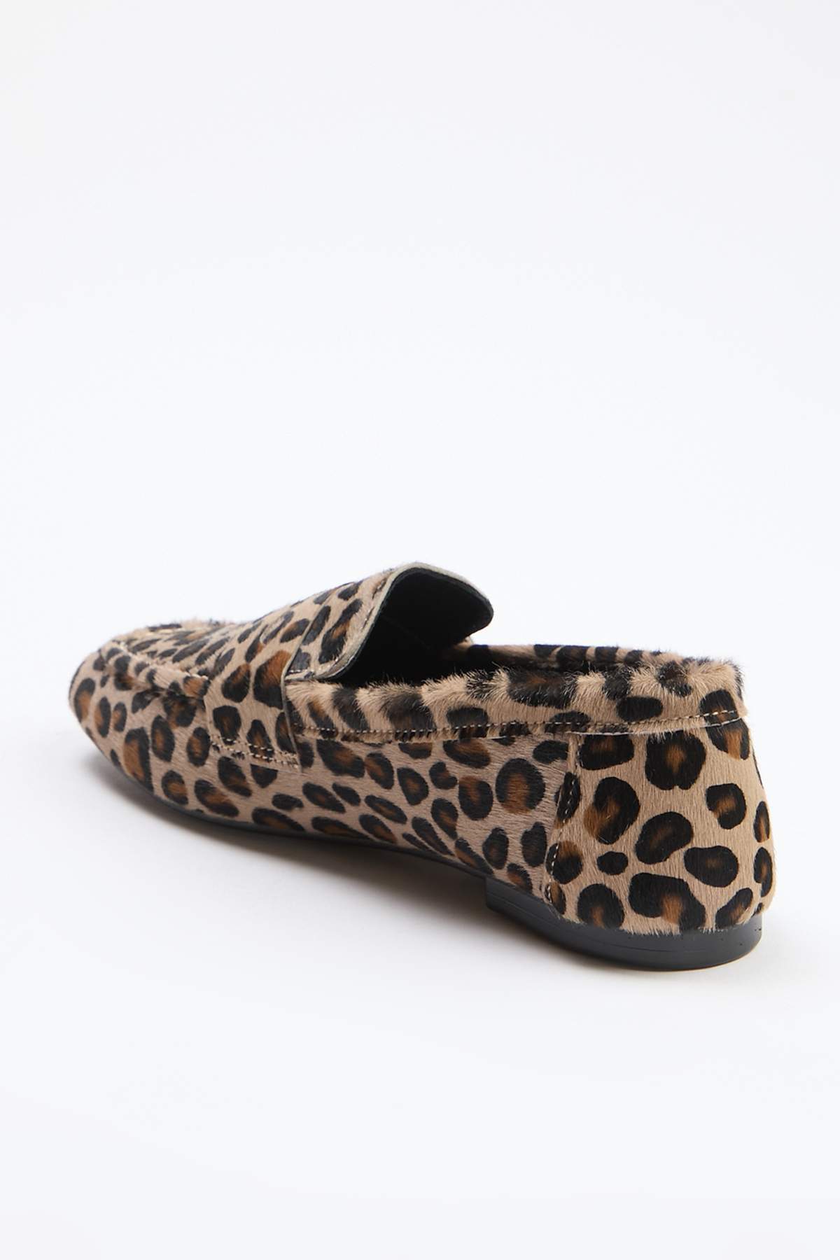 trendyol-shoes-womens-loafer-shoes