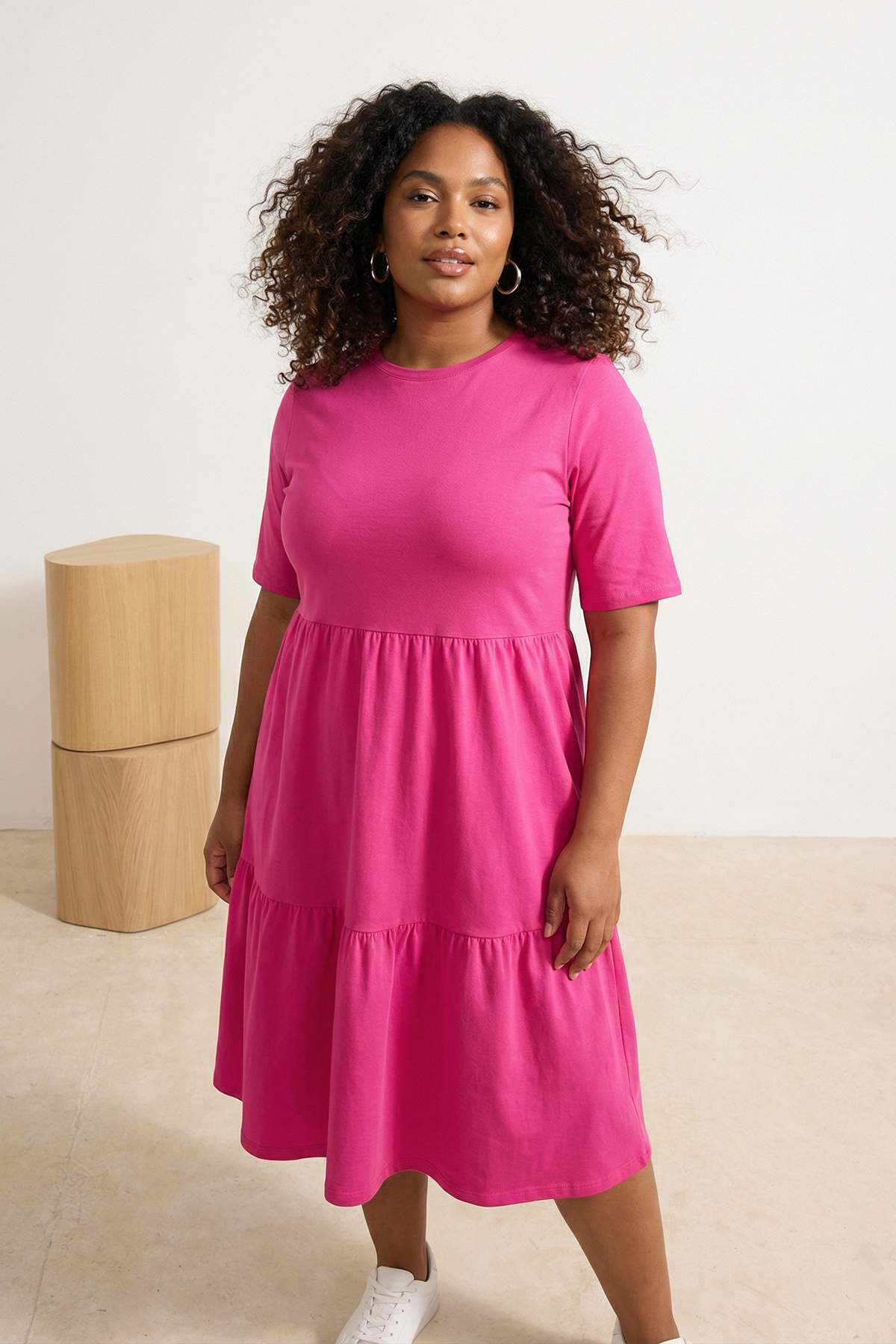 Trendyol Curve Fuchsiafarbenes, gestricktes Kleid aus 100 % Baumwolle mit Run...