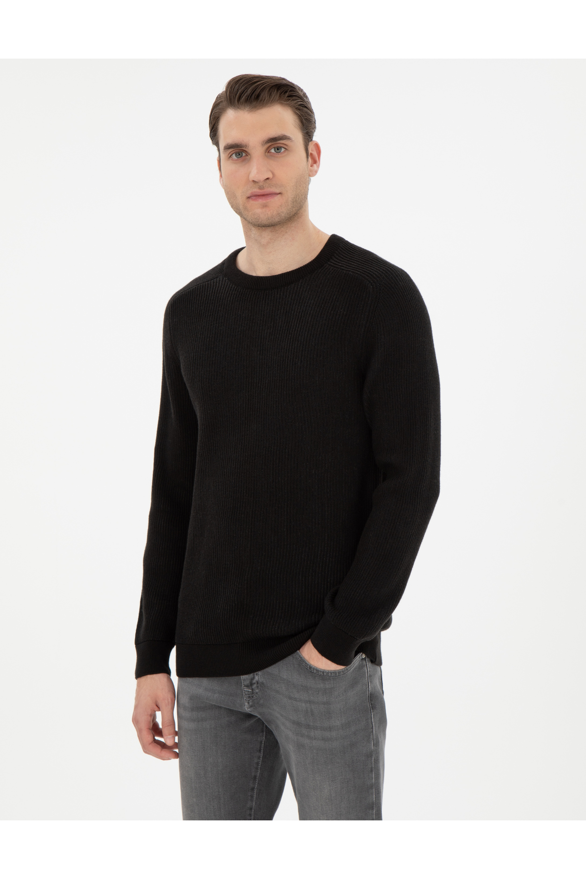 ژاکت بافتنی یقه گرد مشکی اسلیم فیت 50297117-VR046 پیر کاردین پلیور Pierre Cardin
